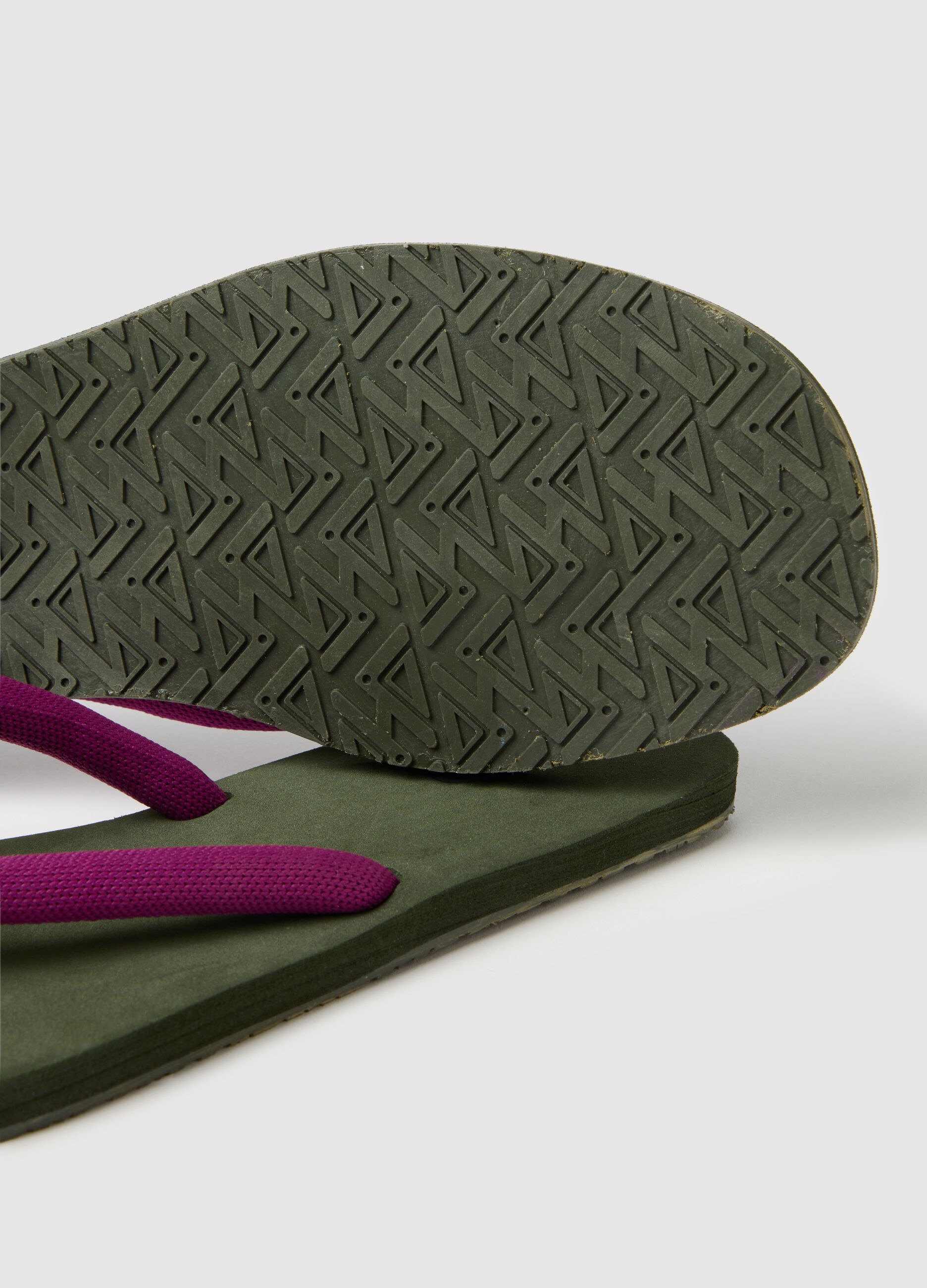 Women's multicolour flip-flops with non-slip sole