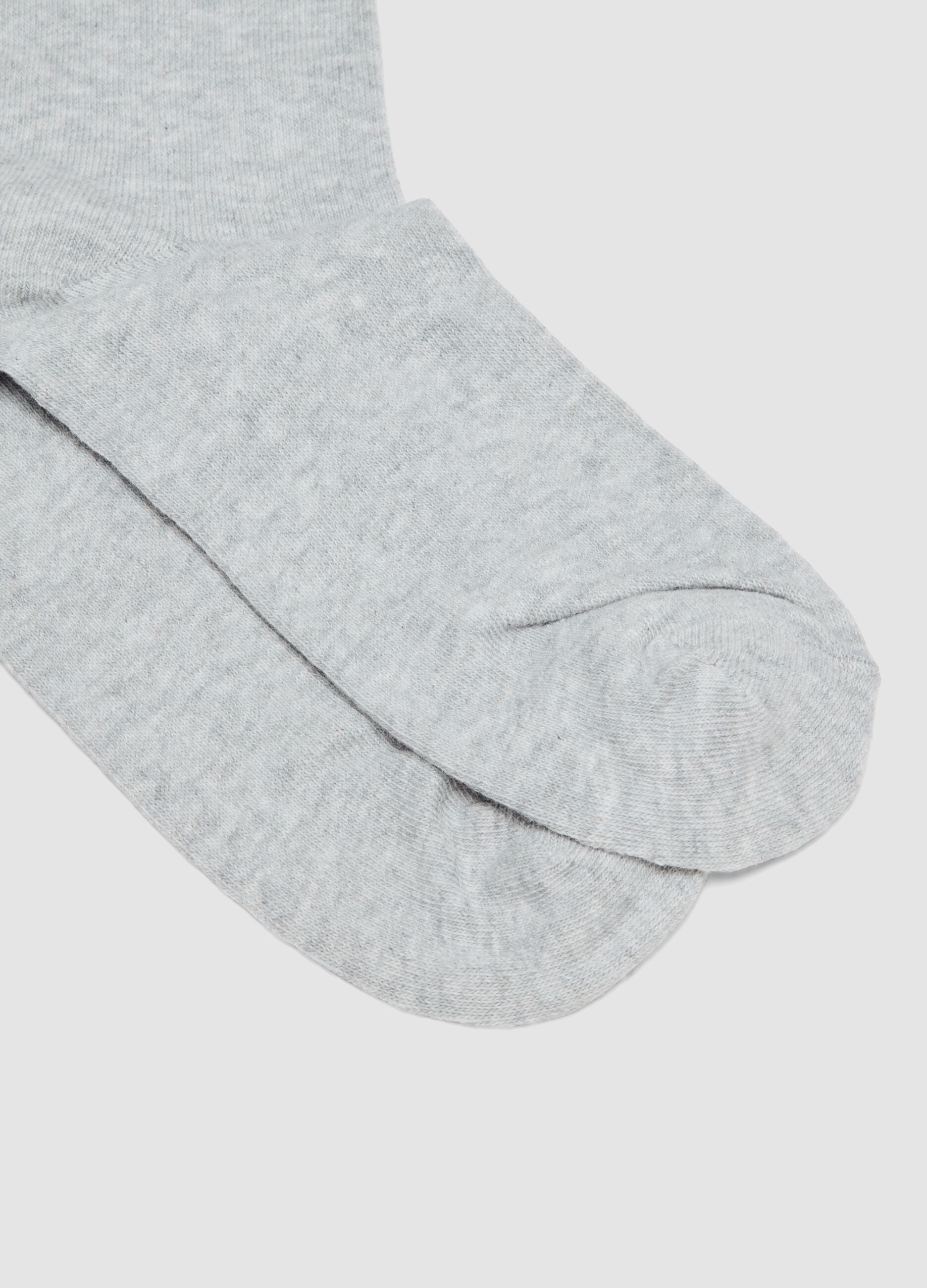 Three-pack of grey socks in organic stretch cotton