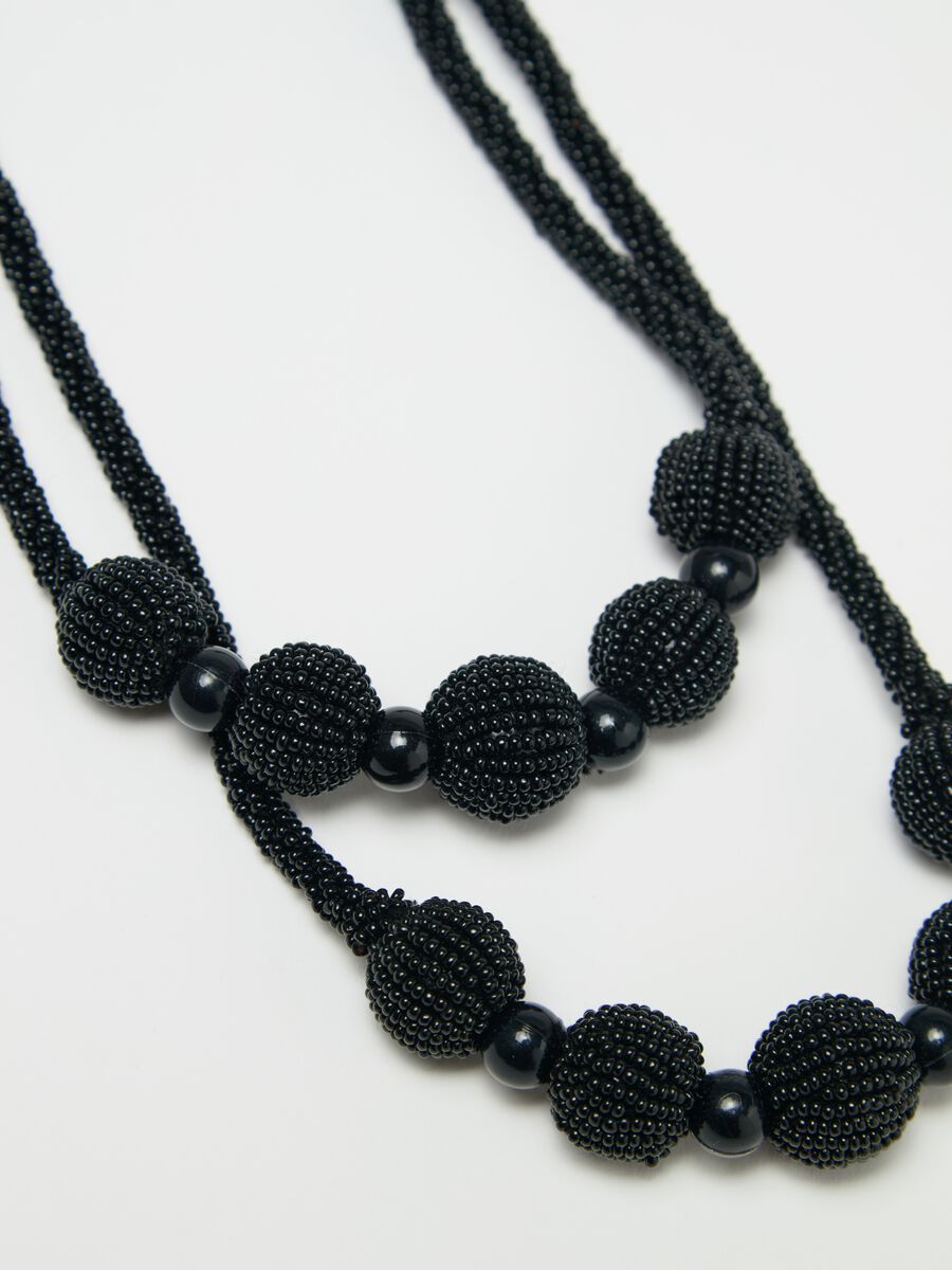 Long double-strand necklace with beads_3