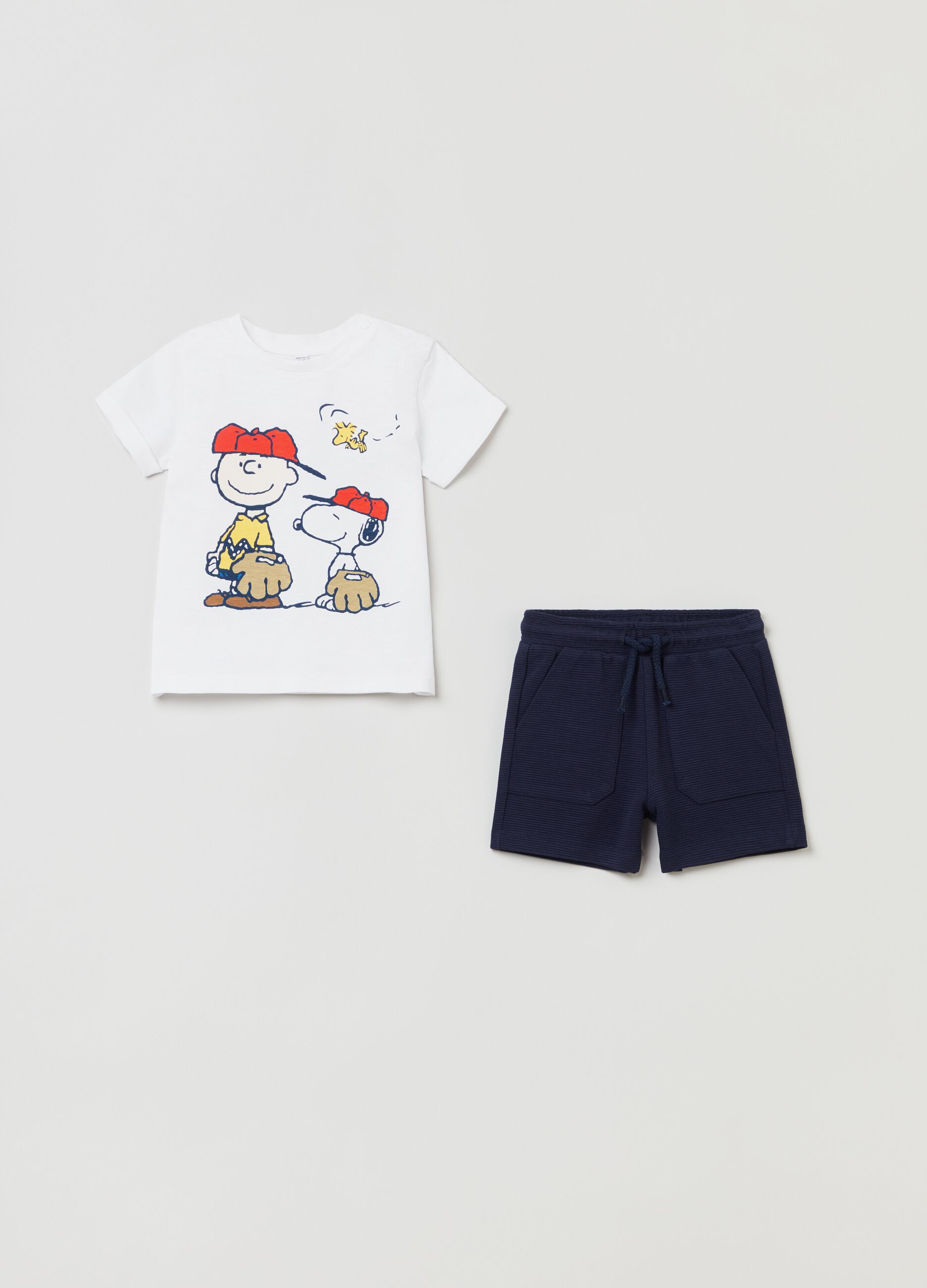 Jogging set t-shirt e pantaloncini stampa Snoopy