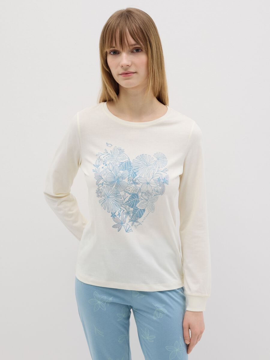 White and light blue cotton pyjamas with floral print_1