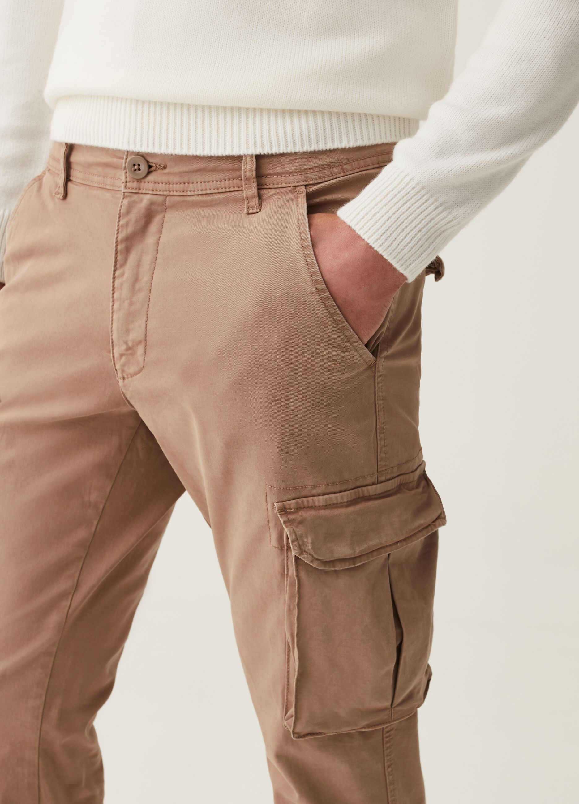 Pantalone cargo cuff hem in cotone stretch_3