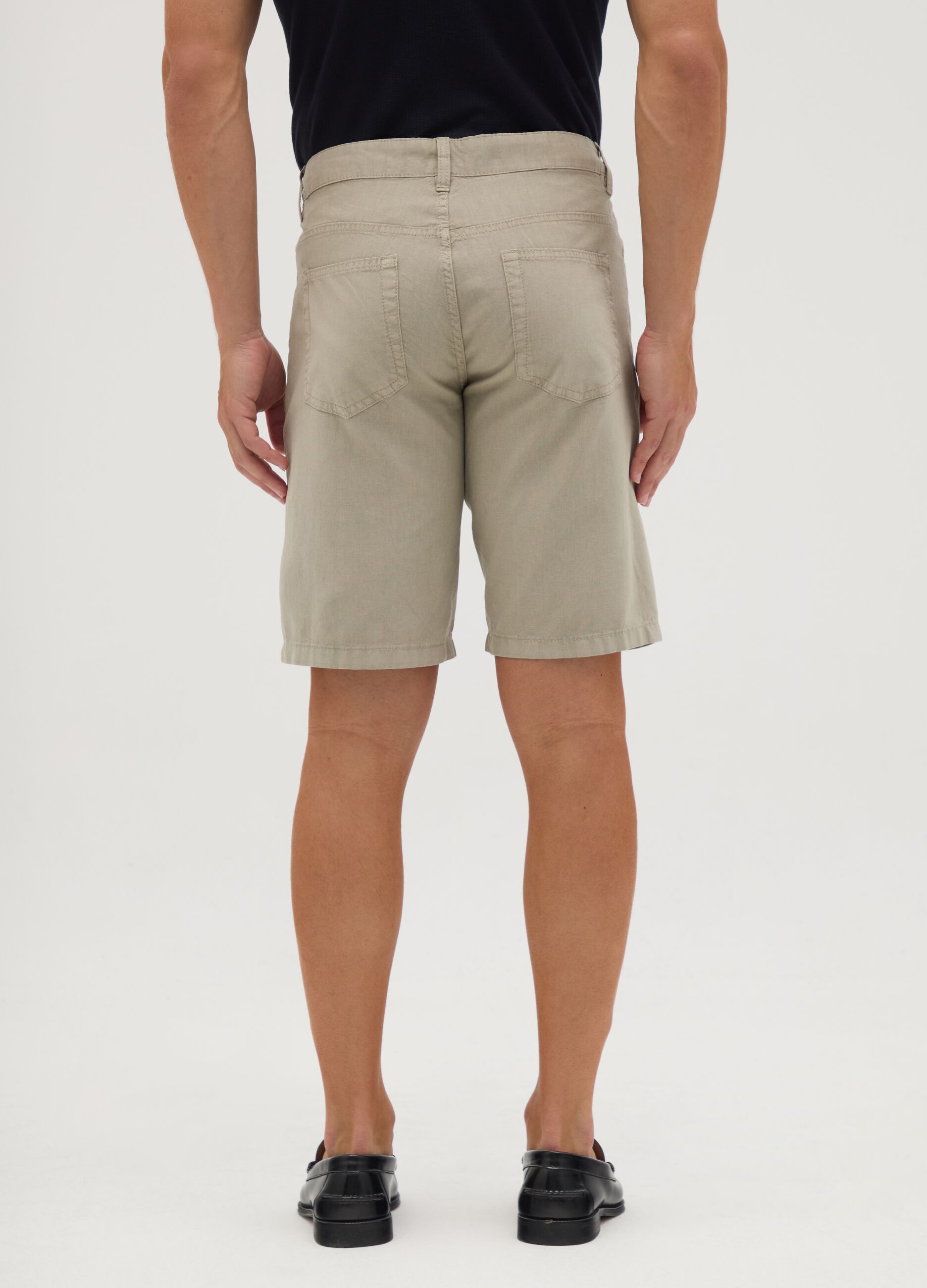 Men's regular fit beige cotton blend shorts