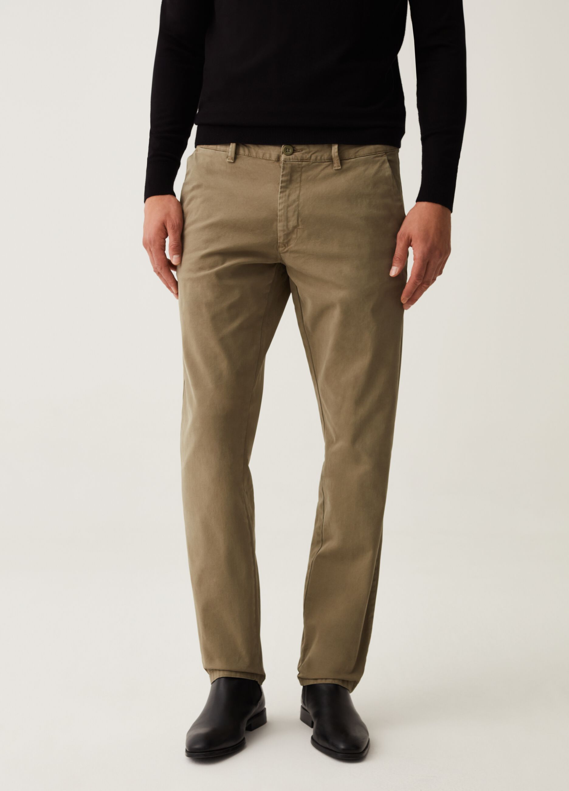 Pantaloni chino stretch tinta unita_1