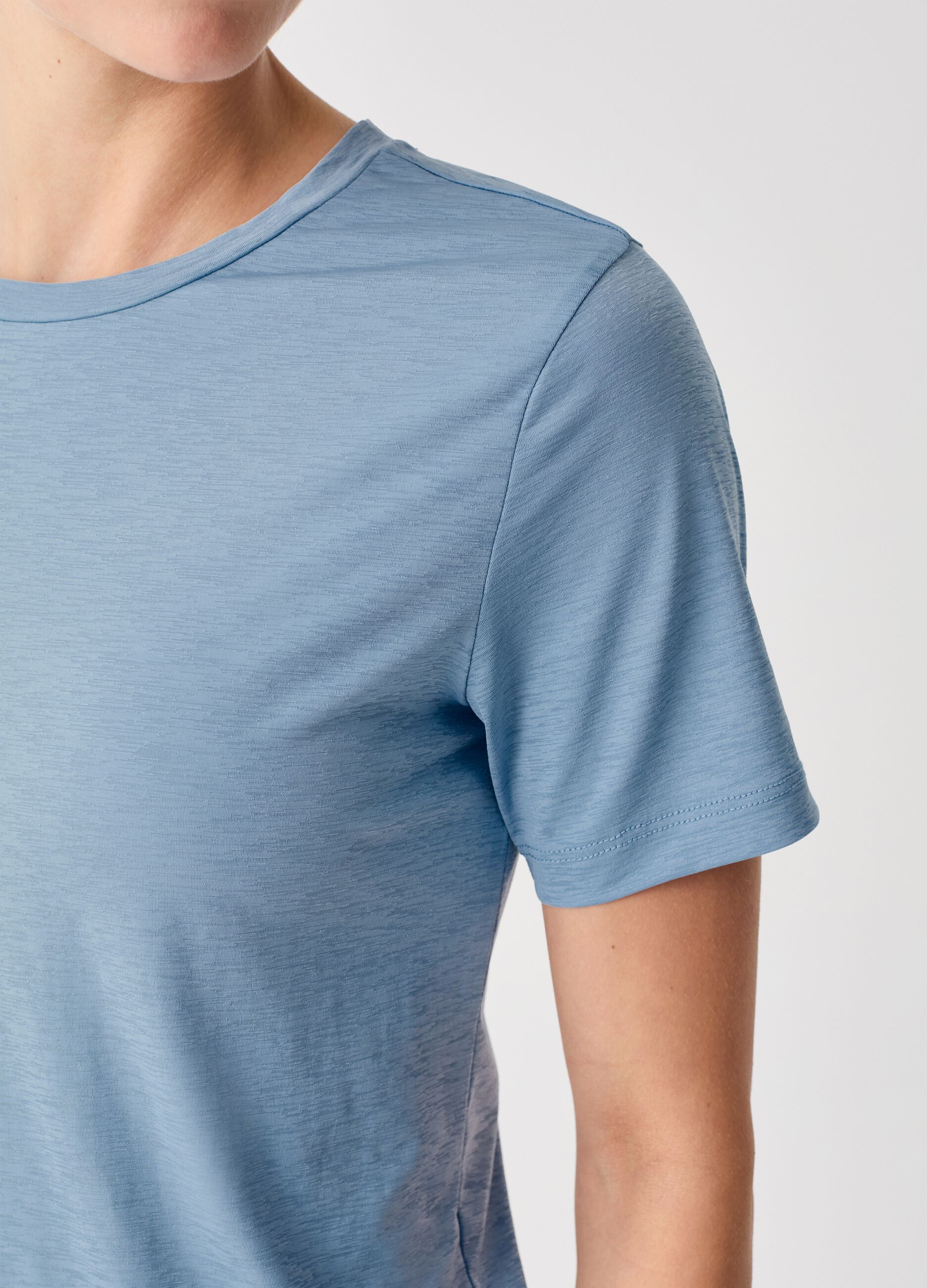 ALTAVIA STUDIO T-shirt in technical fabric