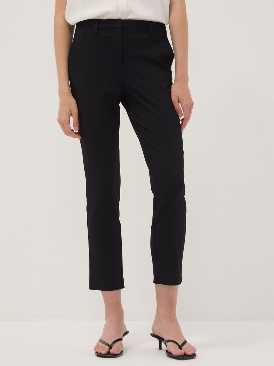Pantaloni chino neri in viscosa elasticizzata slim fit_1