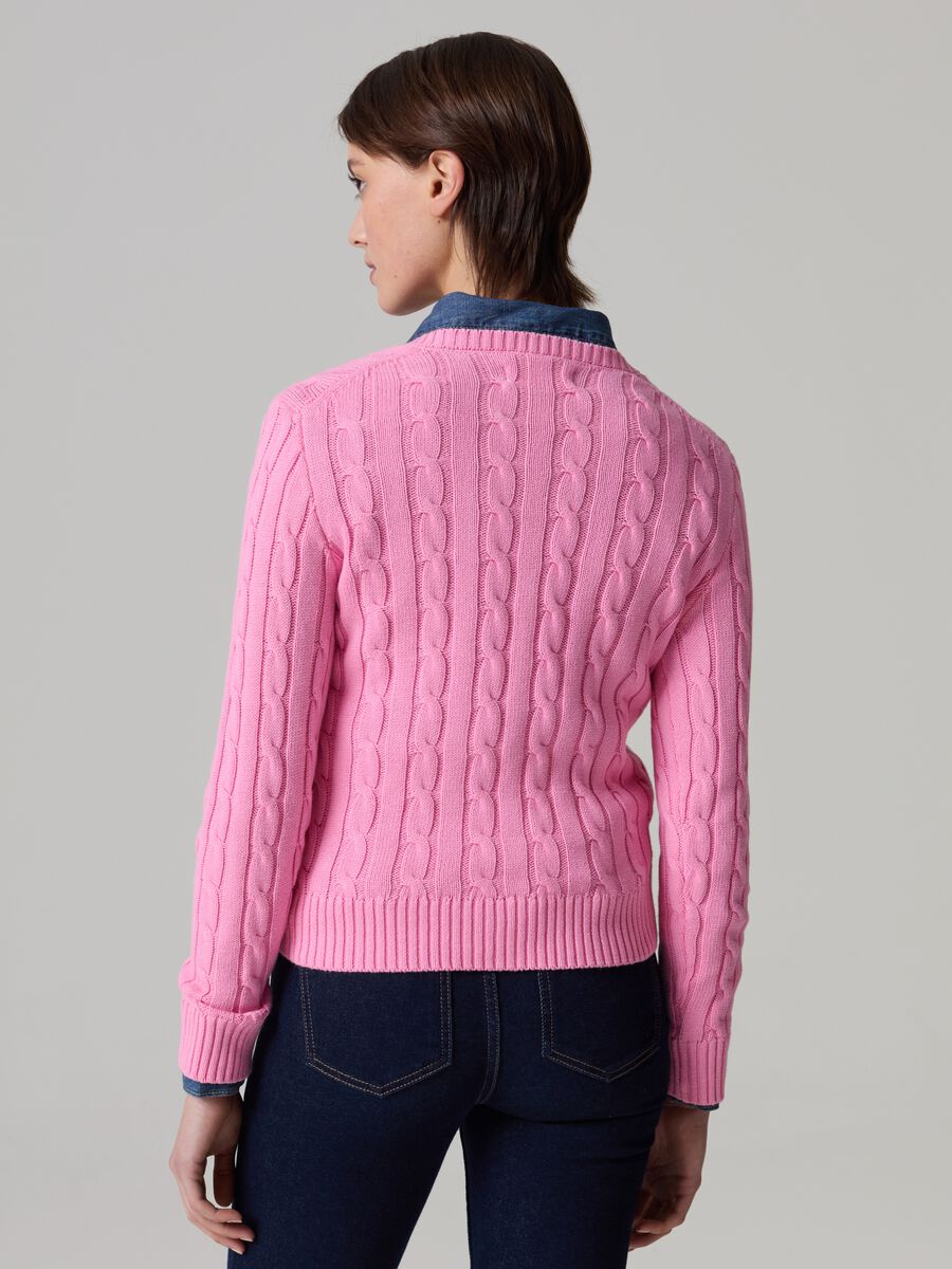 Pullover with V neck and cable-knit design_2