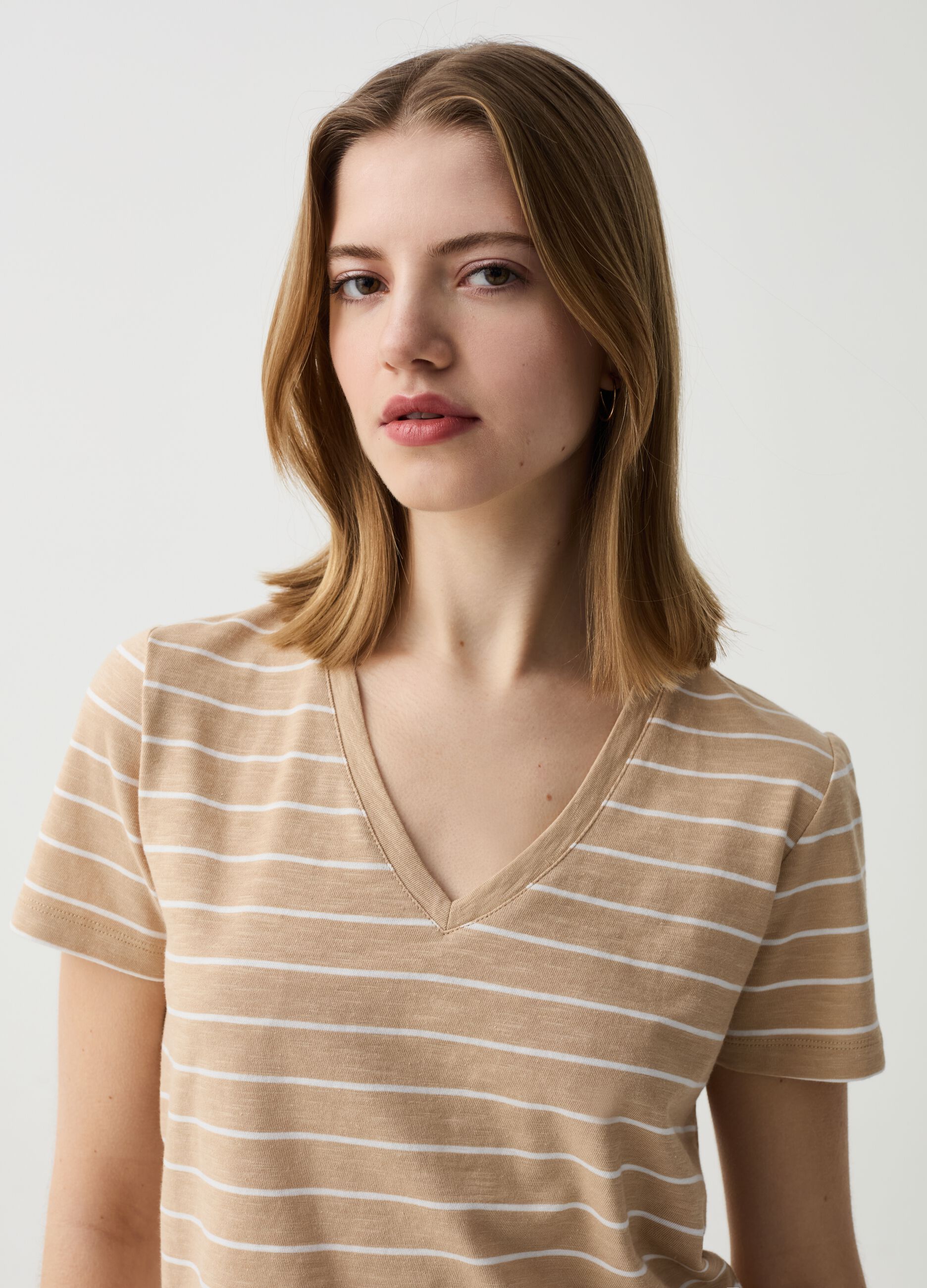 Essential mélange striped T-shirt with V neck