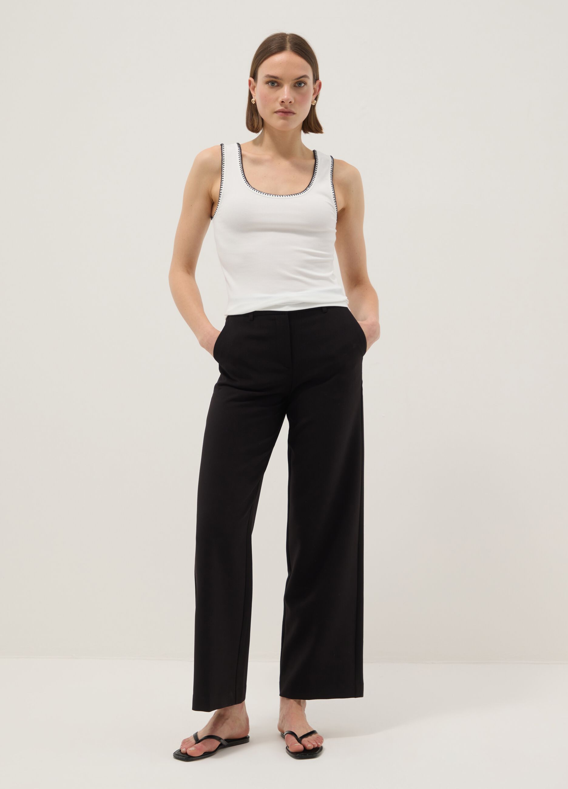 White stretch cotton tank top with contrast detailing, regular fit