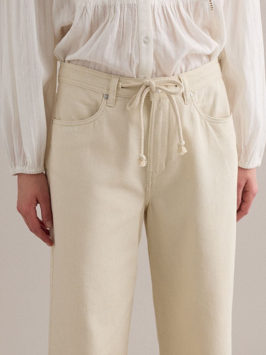 Pantaloni in puro cotone bianco straight fit con coulisse_3
