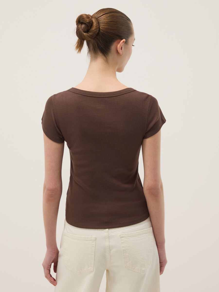 Brown fitted short sleeve cotton stretch T-shirt_3