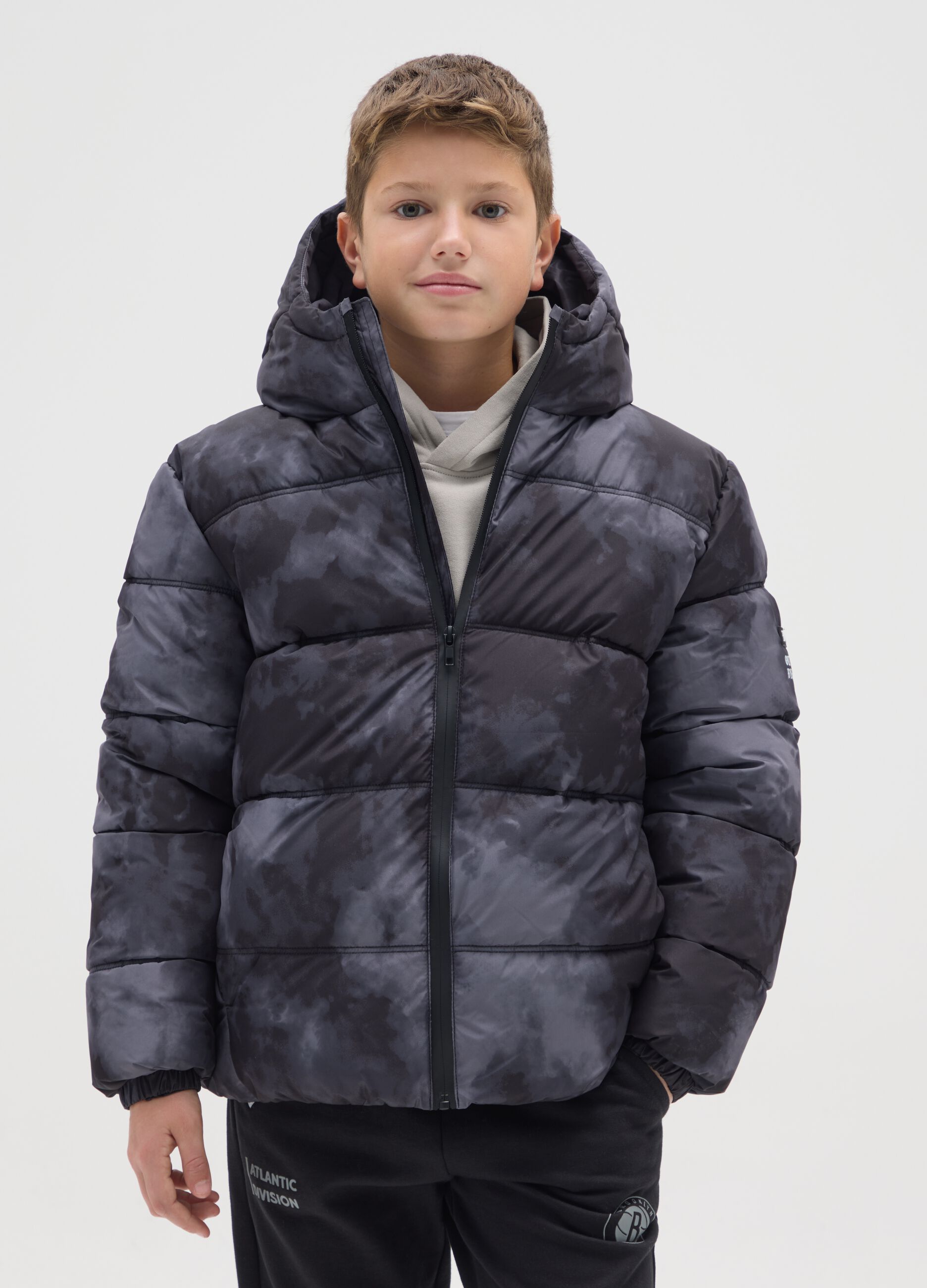 Grey padded boys' regular fit jacket with hood