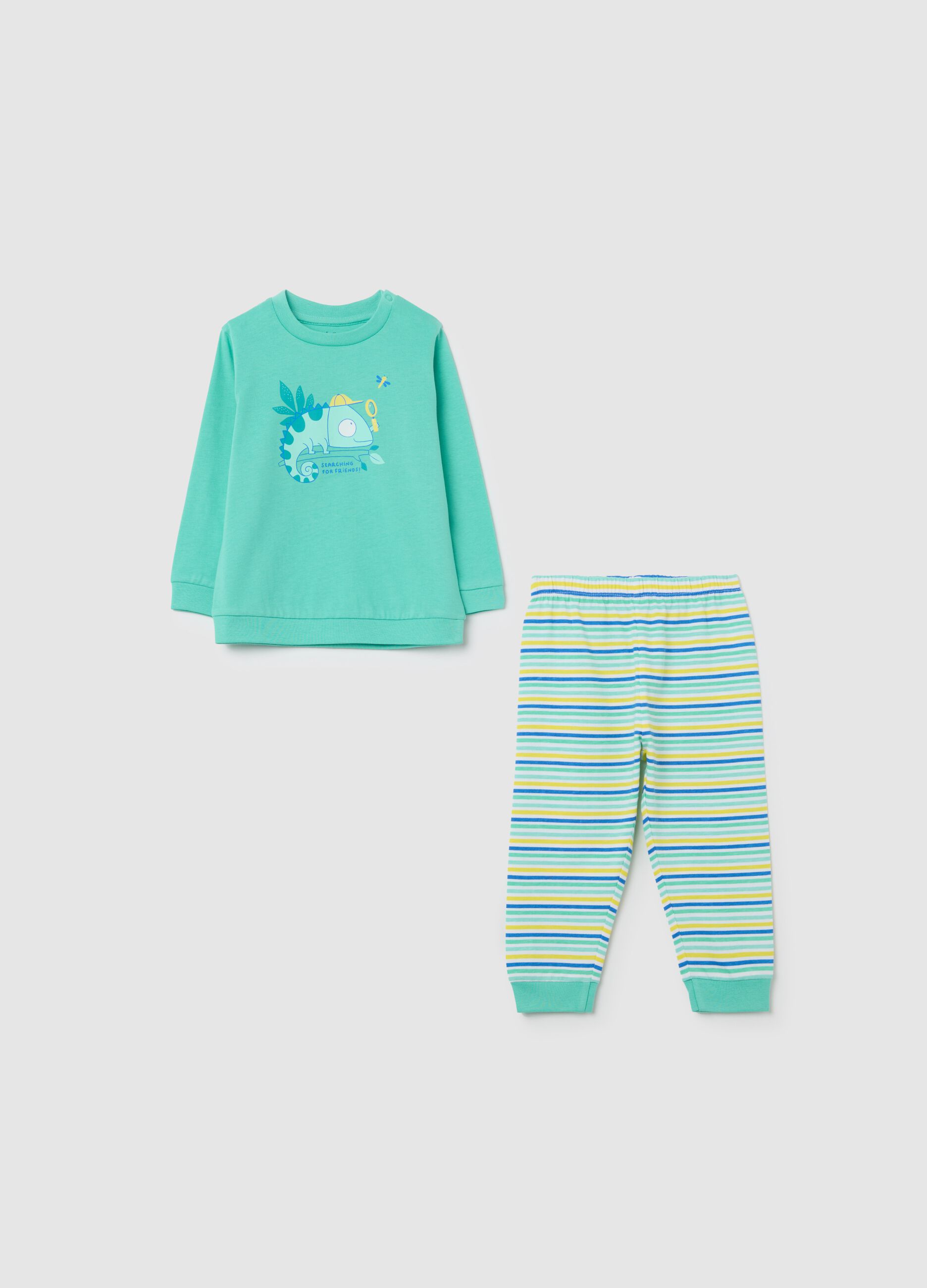 Green organic cotton pyjamas with chameleon print
