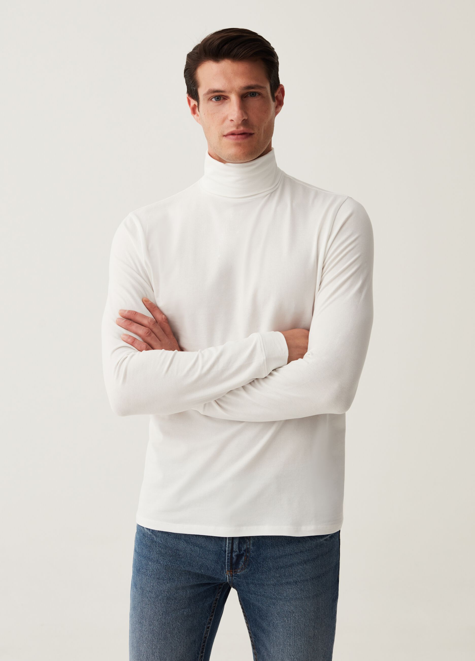 T shirt a maniche lunghe con collo alto