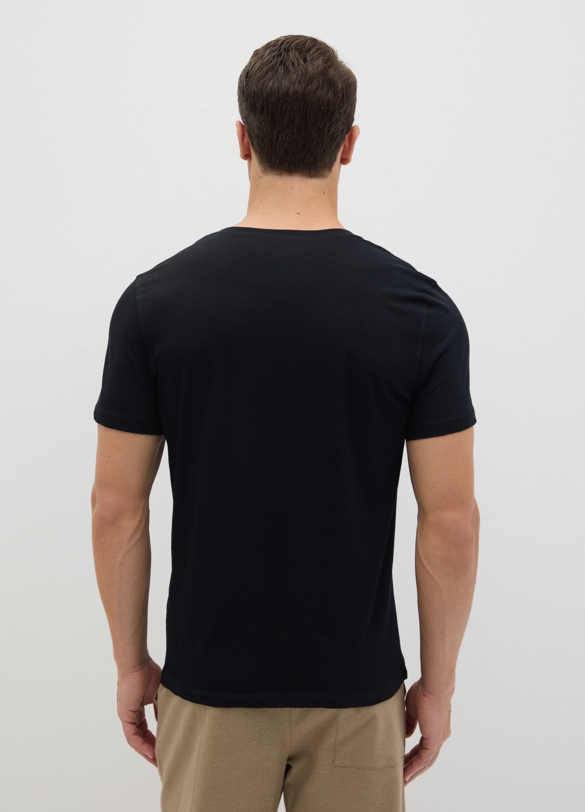 Men's T-shirt in pure black cotton regular fit