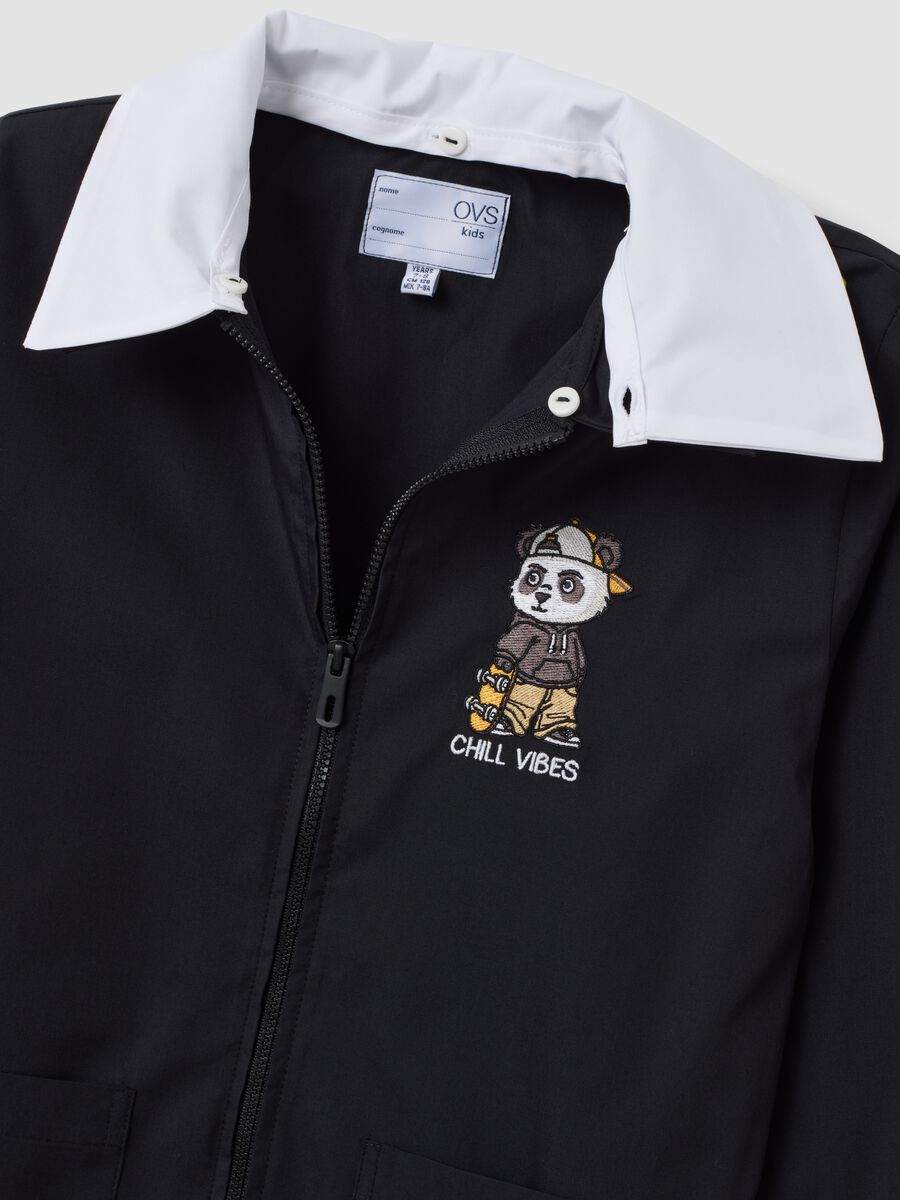 Black school apron with panda embroidery and white collar for boys_2