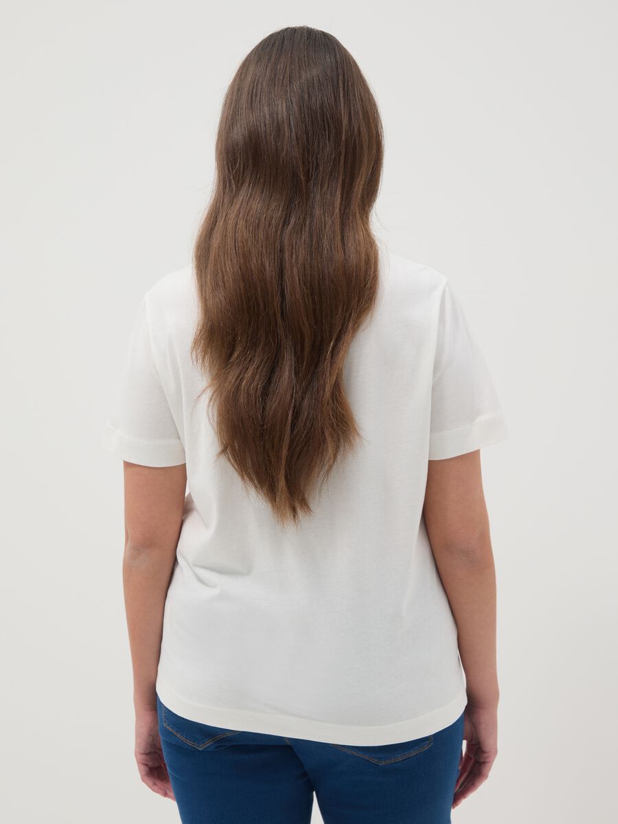 White pure cotton regular fit T-shirt with floral embroidery_3