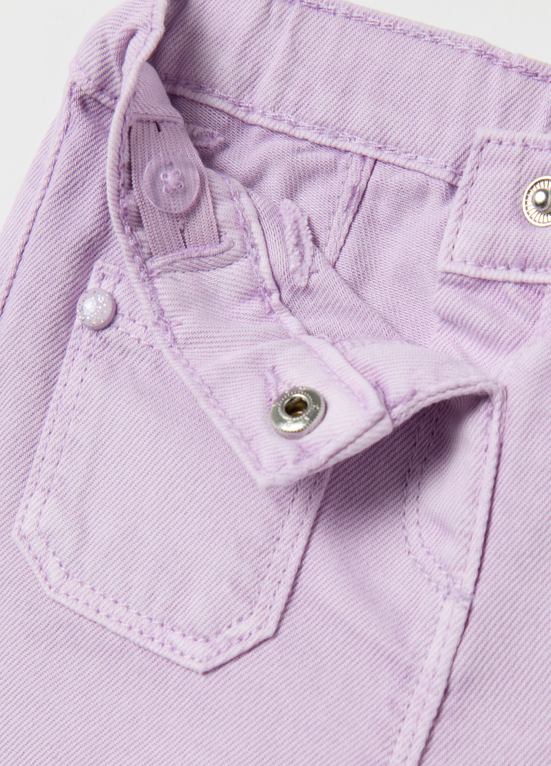 Wide-leg jeans with pockets