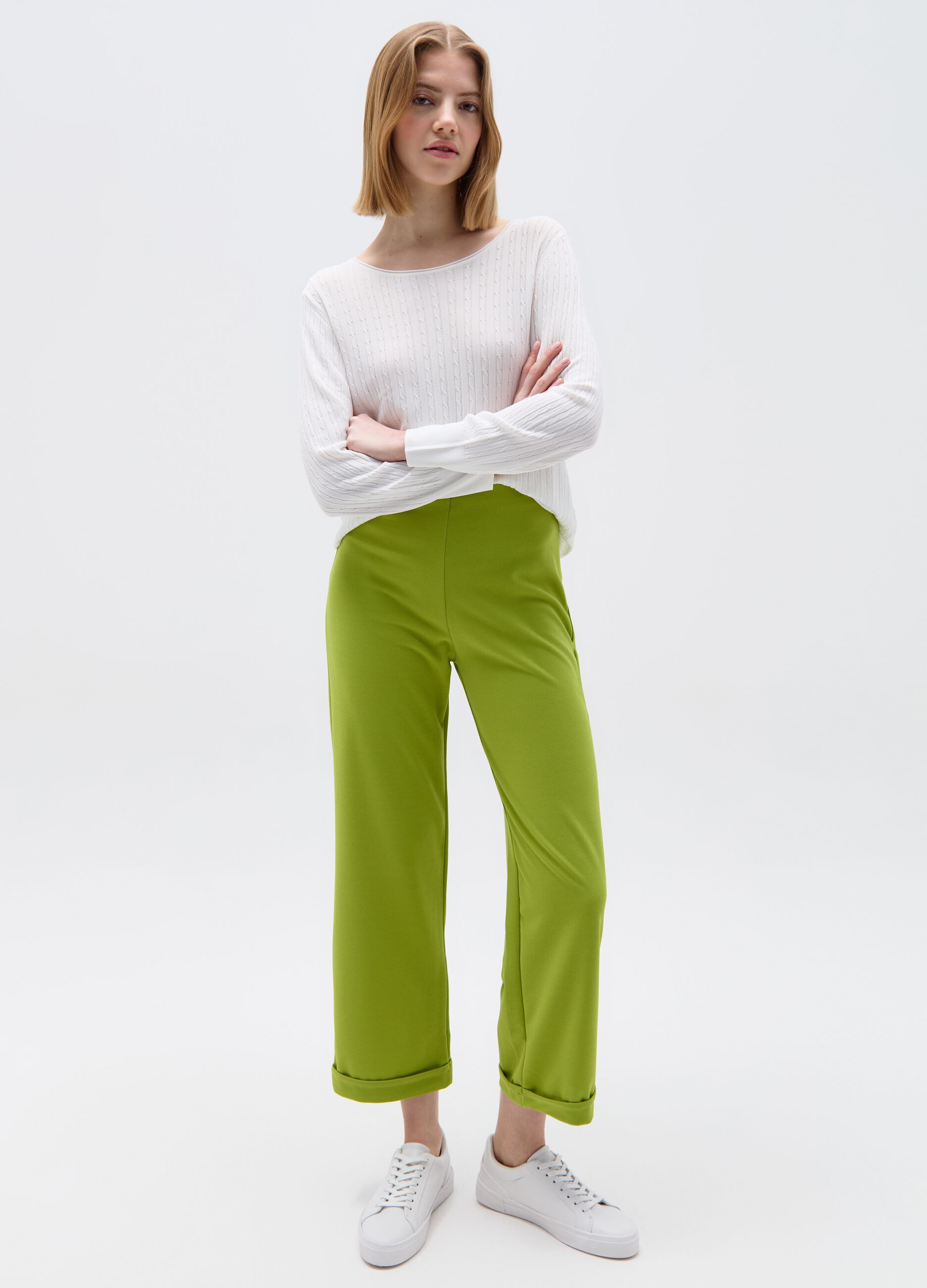 Straight-fit trousers with turn ups