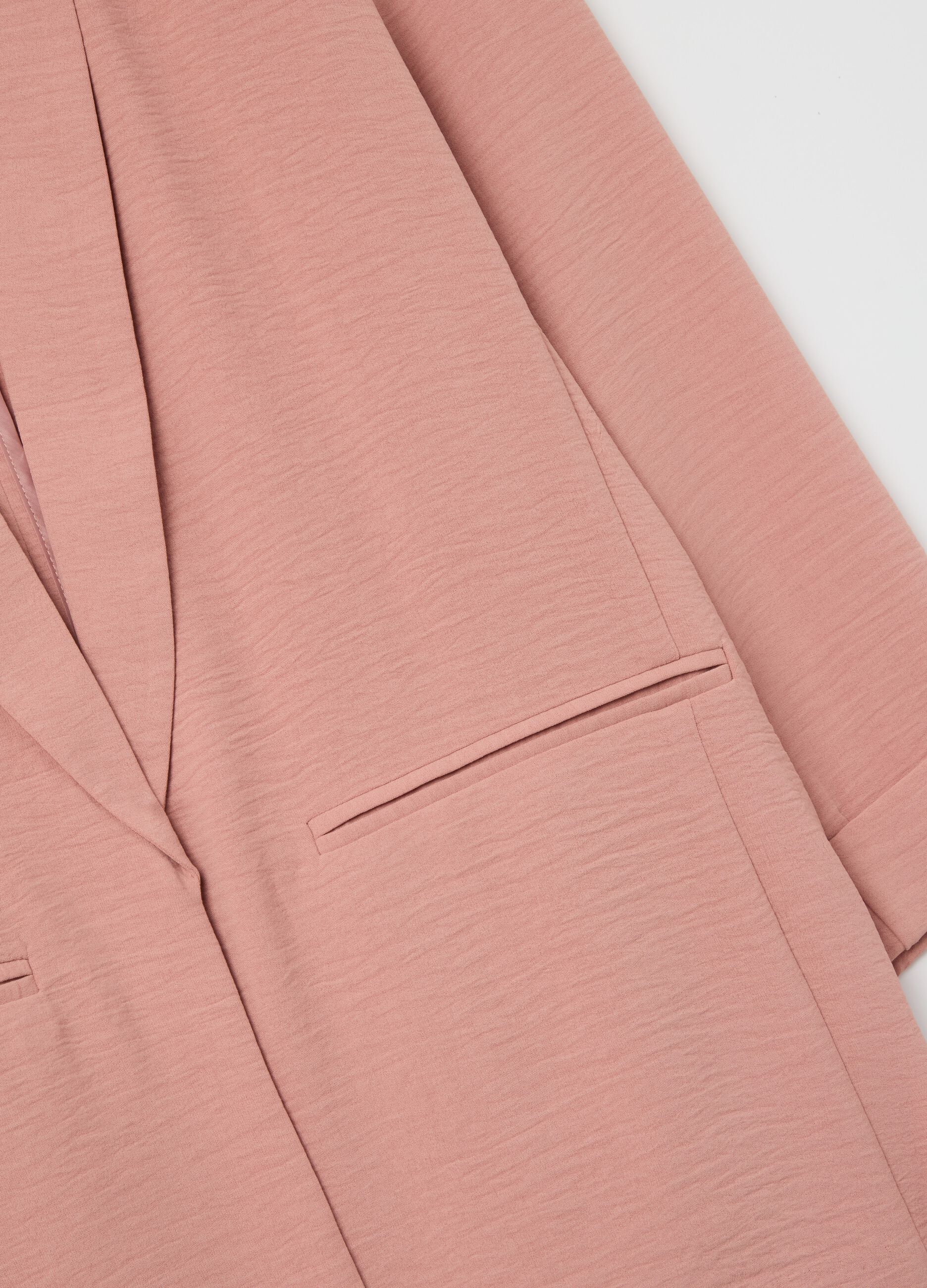Blazer fluido aperto effetto crinkle