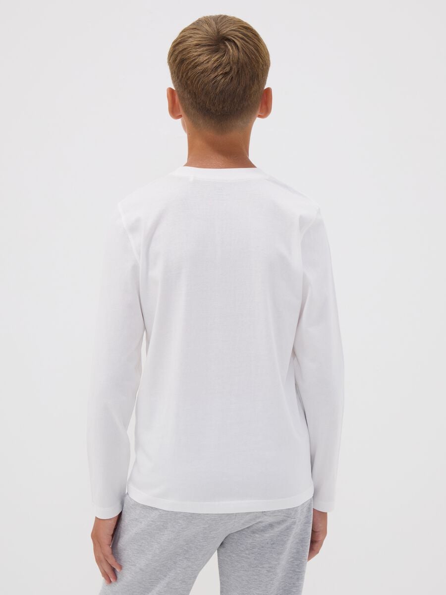 T-shirt bianca in puro cotone organico con stampa grafica per ragazzo_2