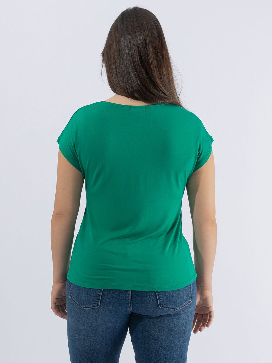 Curvy V-neck T-shirt with knot_1