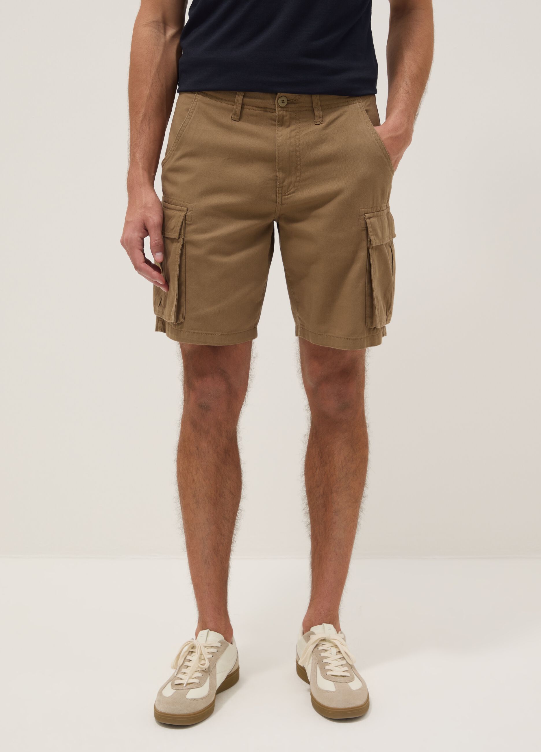 Beige pure cotton cargo Bermuda shorts, regular fit