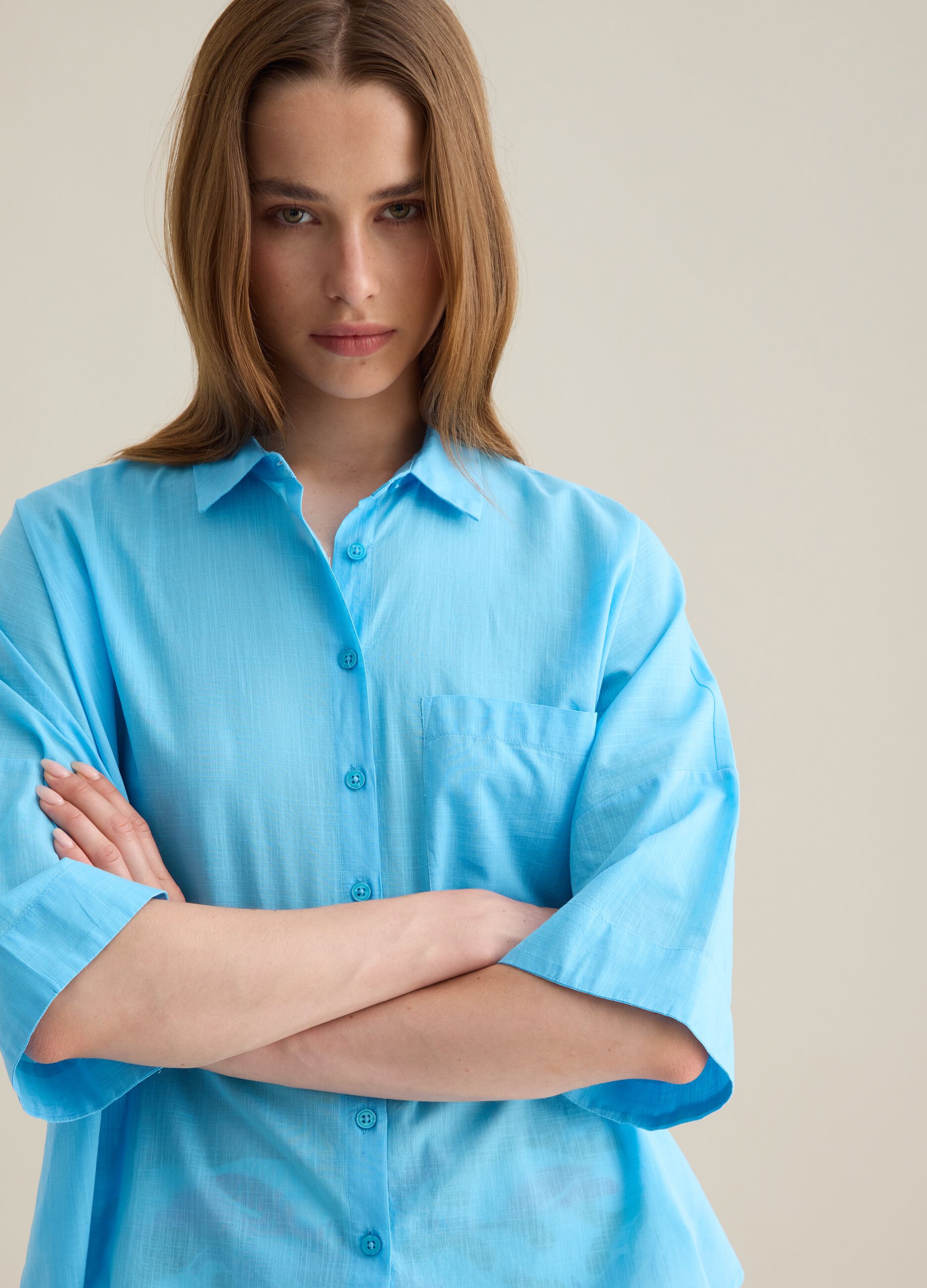 Camicia da donna in puro cotone azzurra oversize