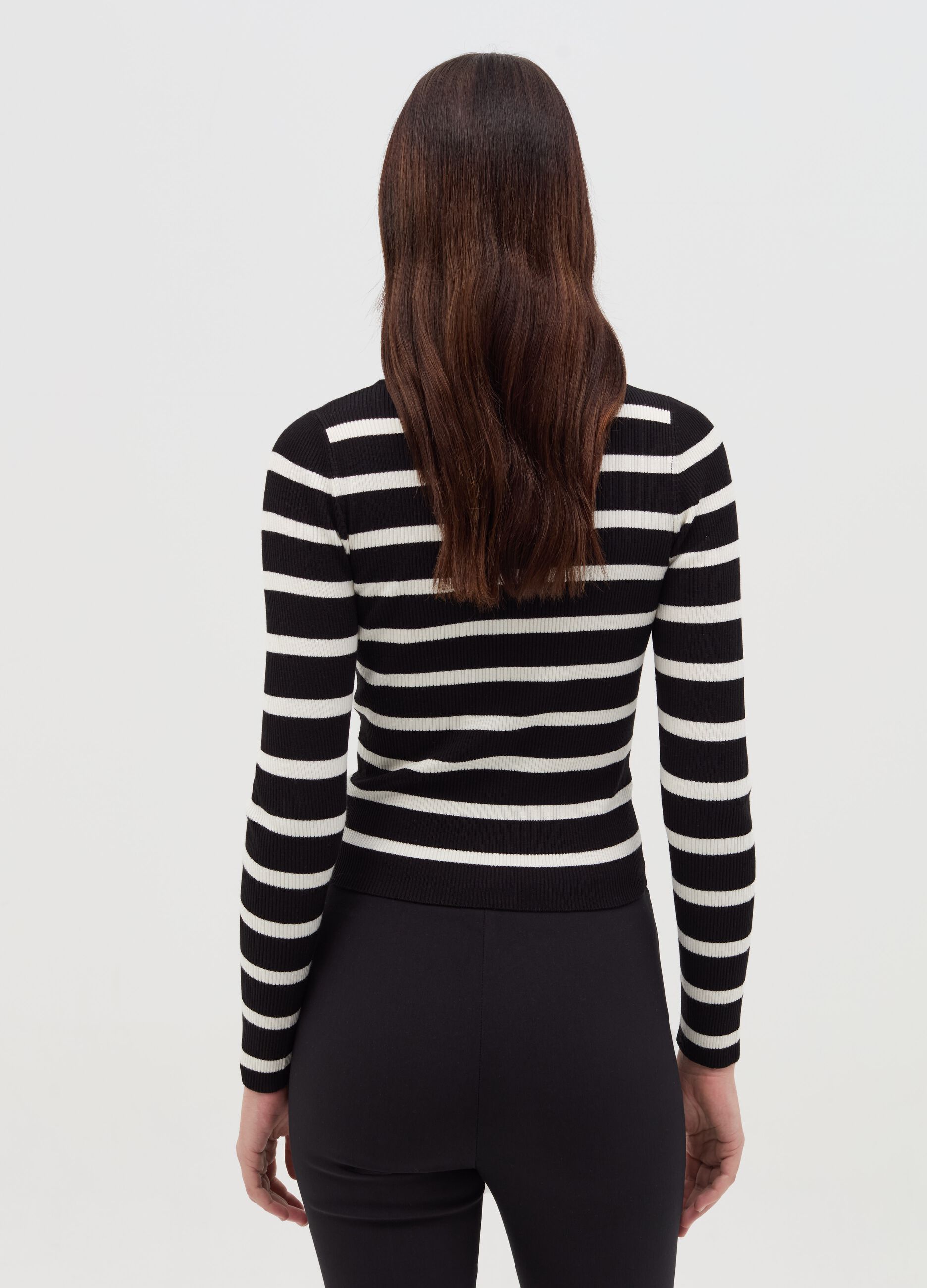 Ribbed top with striped pattern