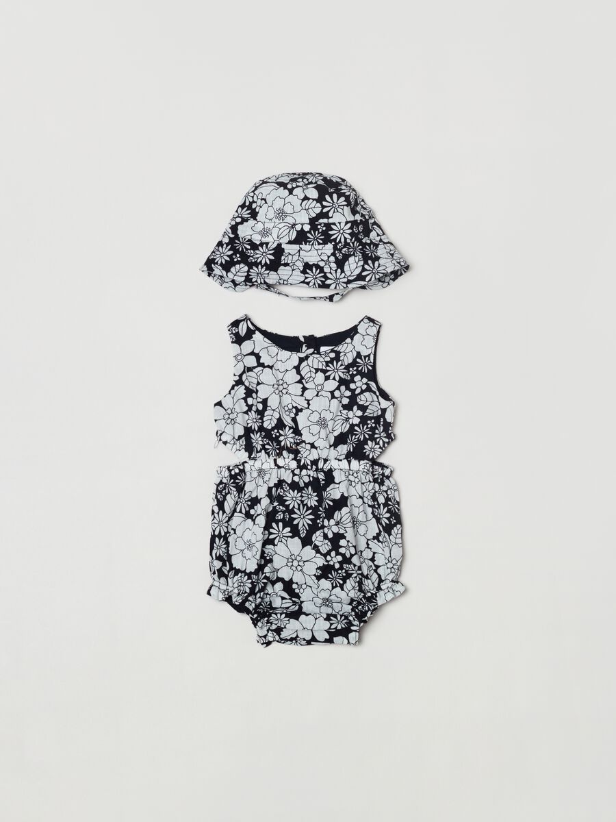 Romper suit and hat set with floral pattern_0