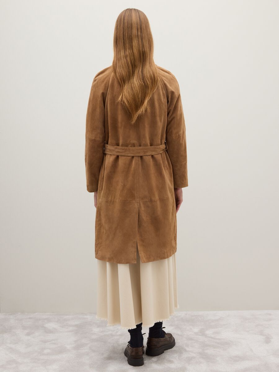 Cappotto in vera pelle marrone regular fit con bottoni_2