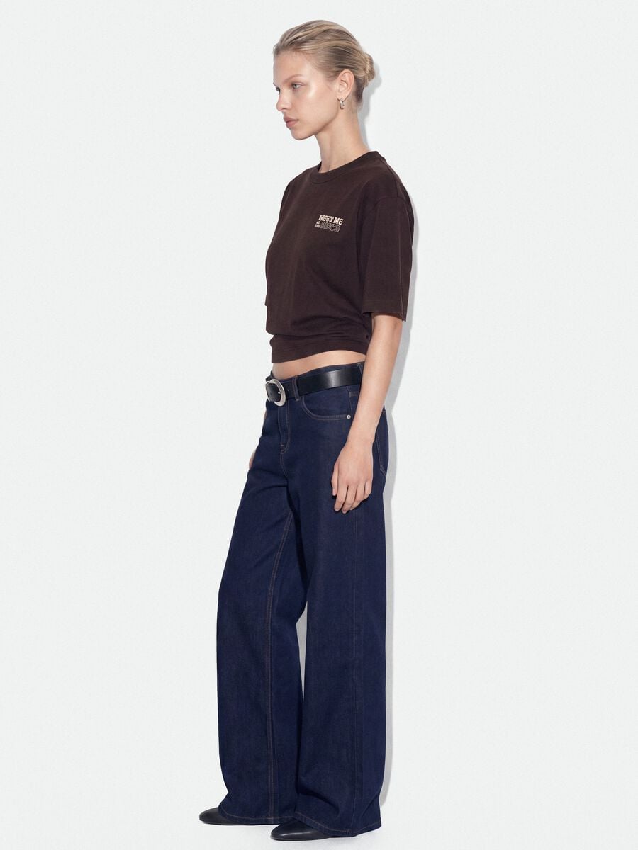 T-shirt grigia in puro cotone over fit con scritta sul petto_1