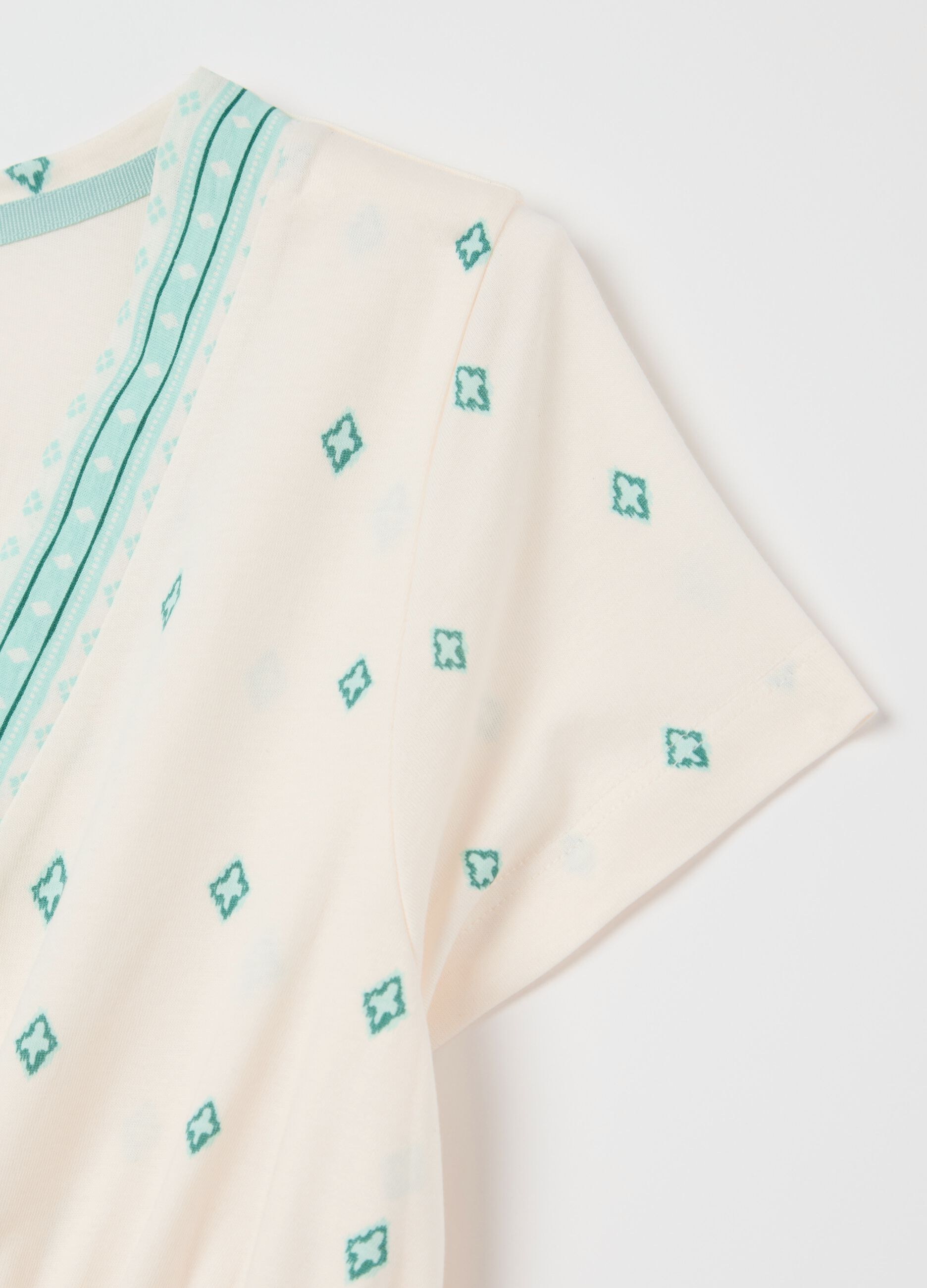 White cotton nightgown with ethnic print