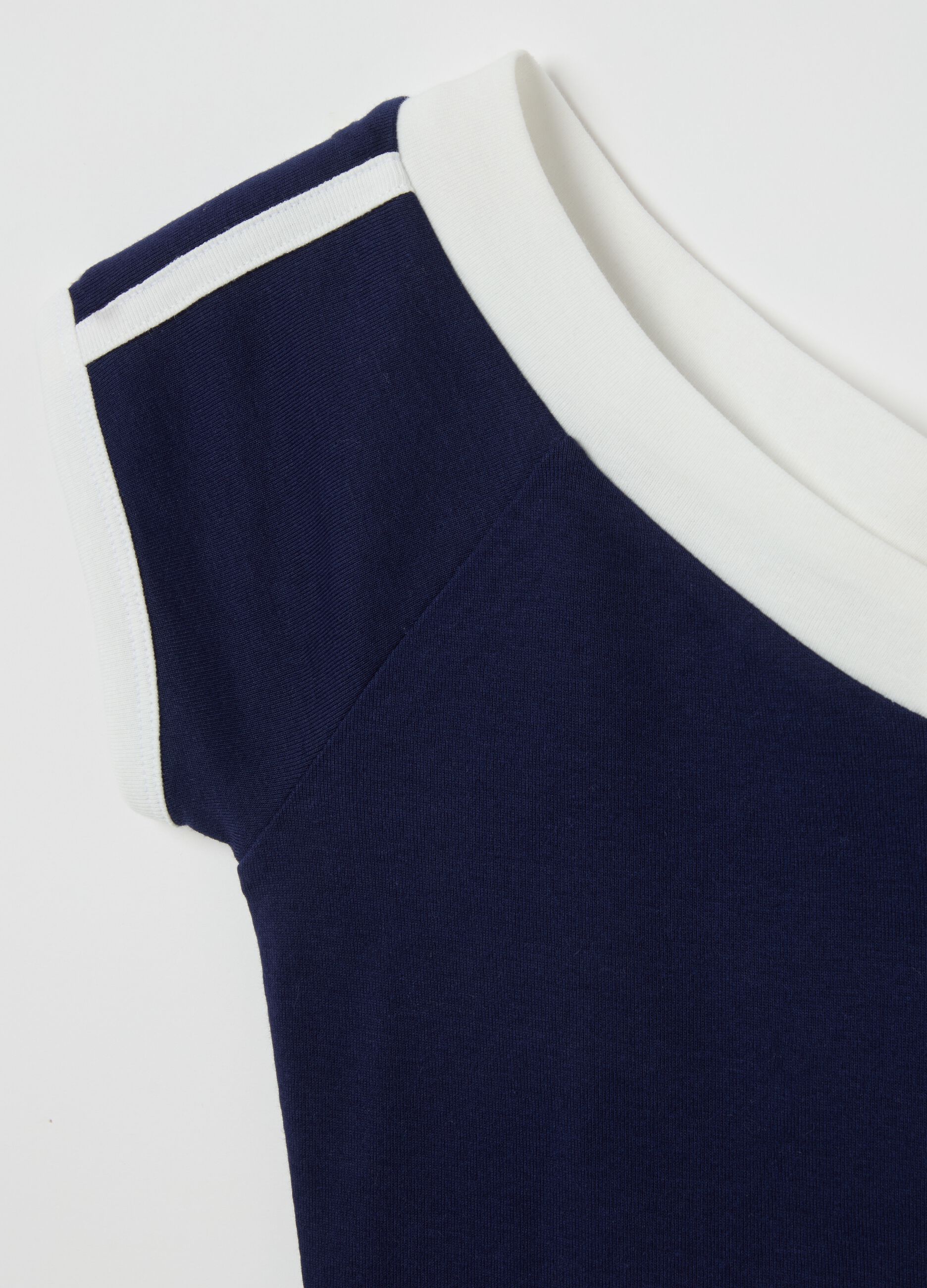 T-shirt with side bands