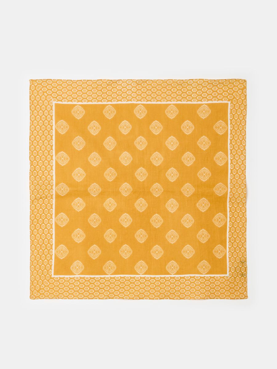 Cotton bandana with ethnic print_1
