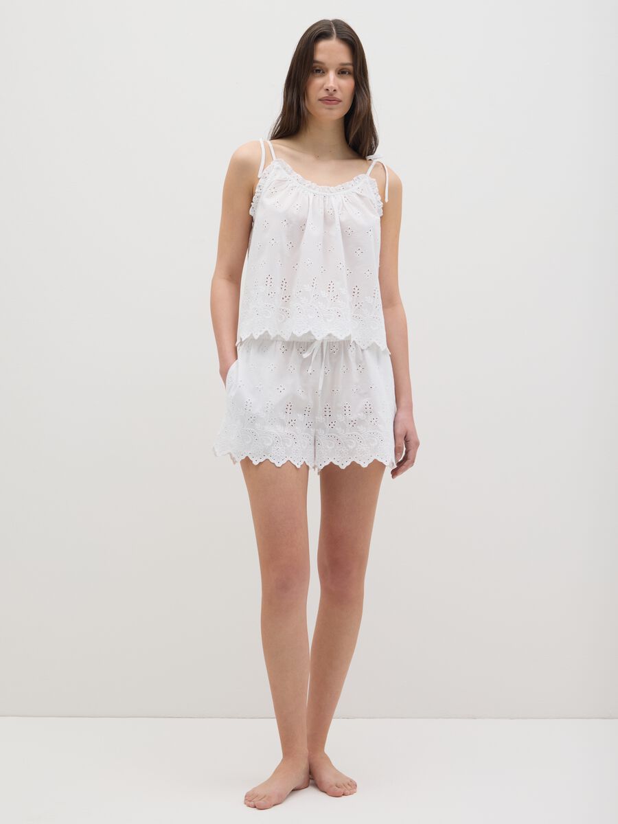 Women's white pure cotton regular fit top and shorts set_0