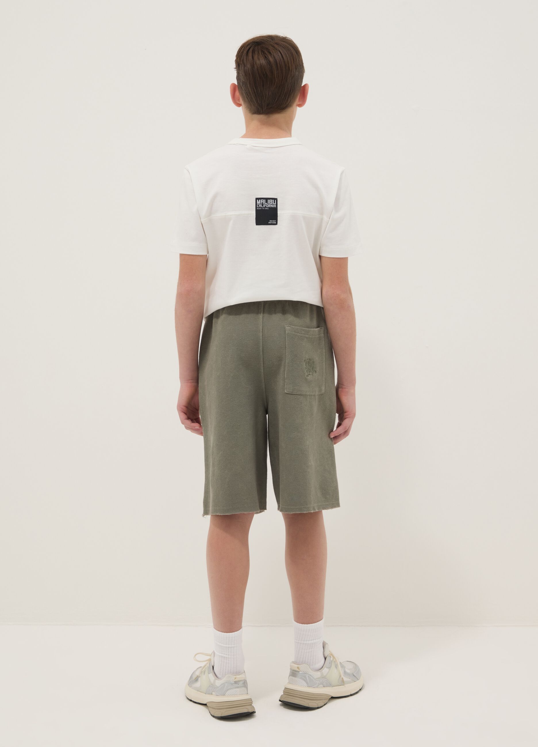 Shorts in misto cotone verde da ragazzo oversize fit