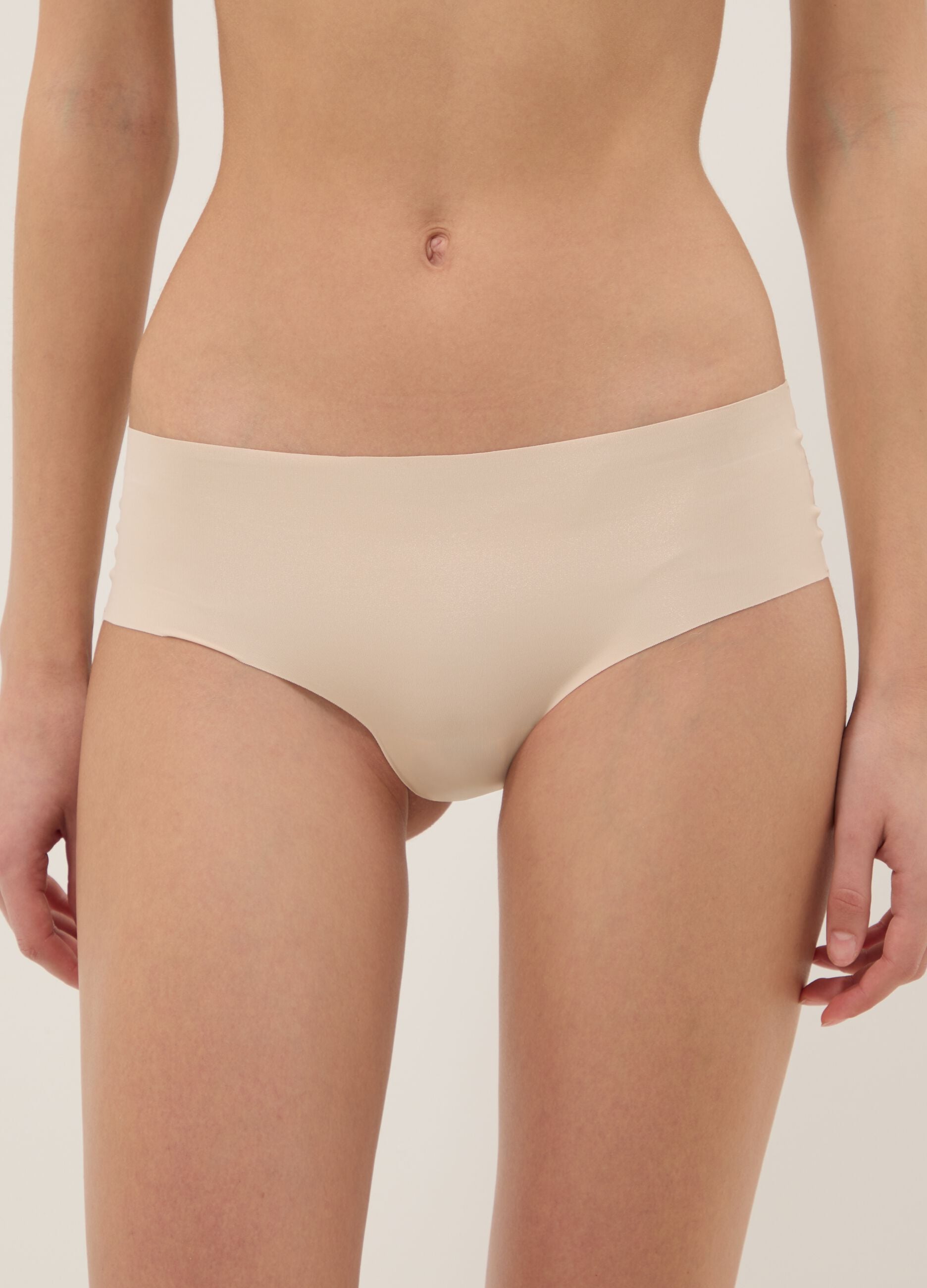 Comfortable beige briefs regular fit