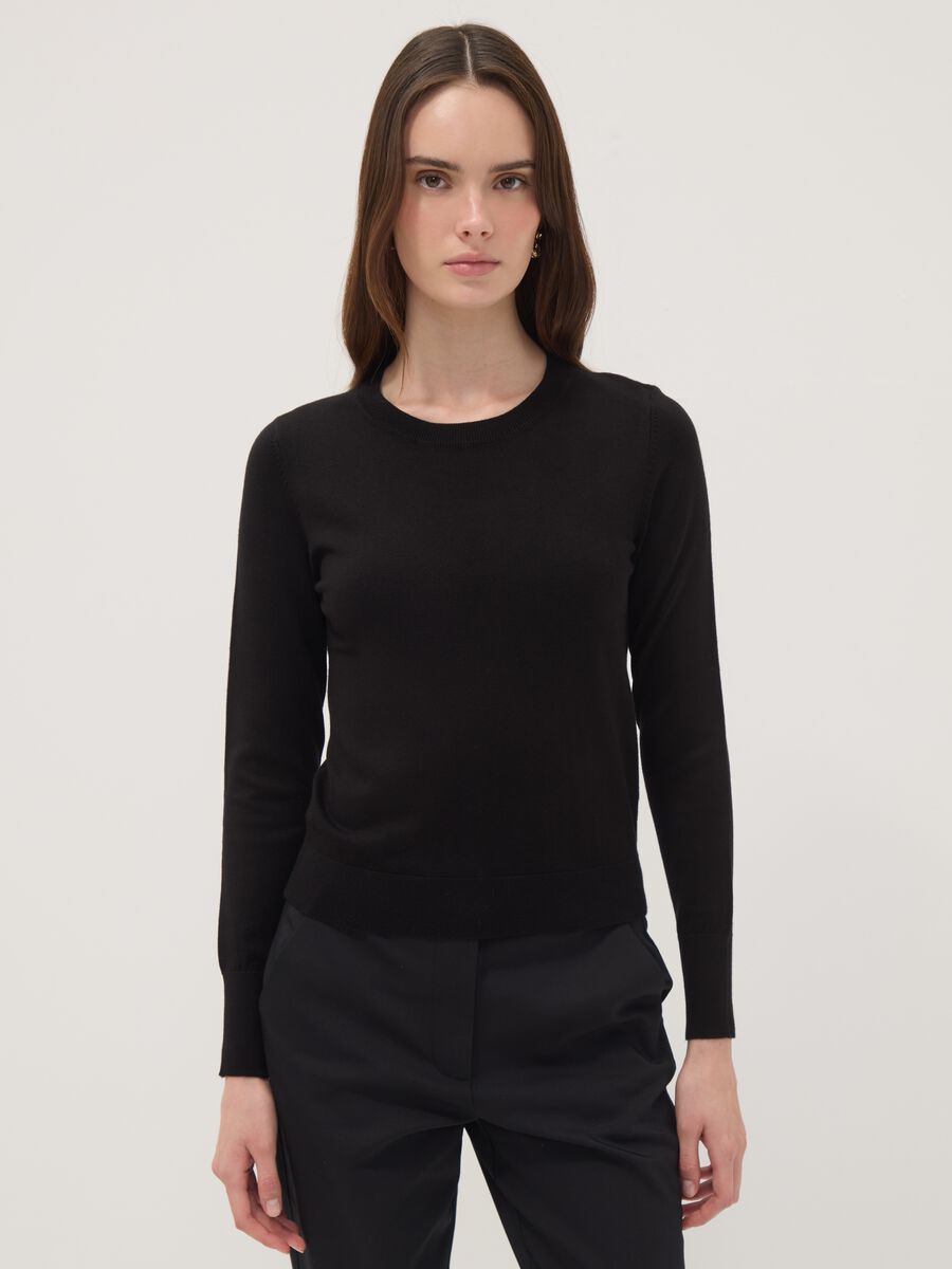 Maglione nero vestibilit&agrave; fitted_1