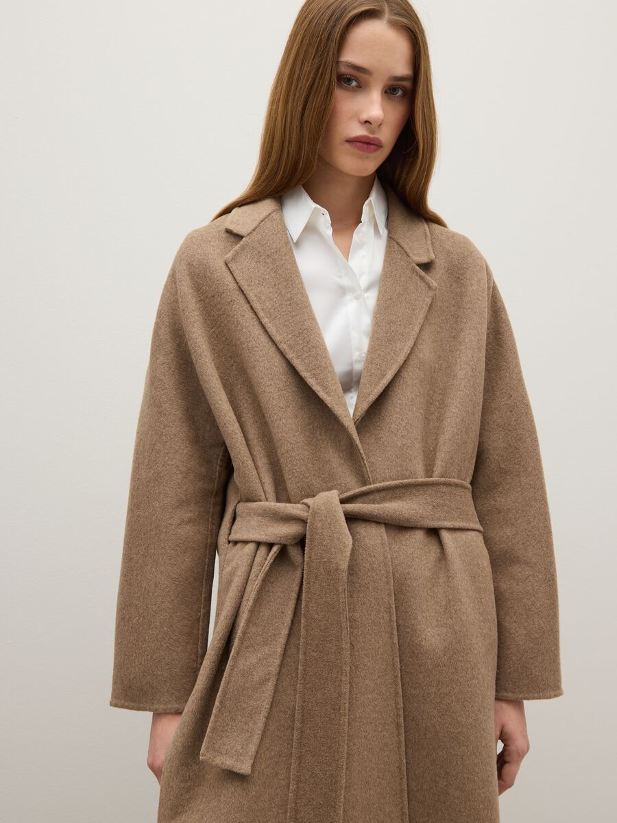 Cappotto lungo in misto lana beige e vestibilità over_3