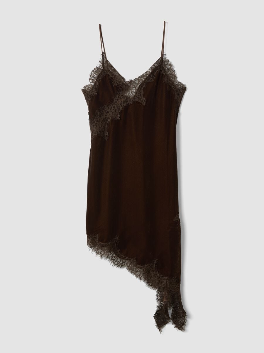 Abito marrone asimmetrico con pizzo_0