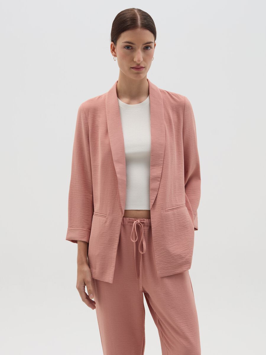 Open crinkle-effect fluid blazer_0