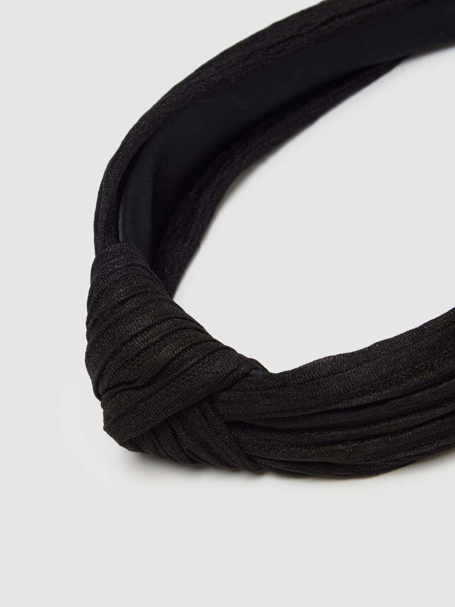 Women's black headband with ruched texture_1