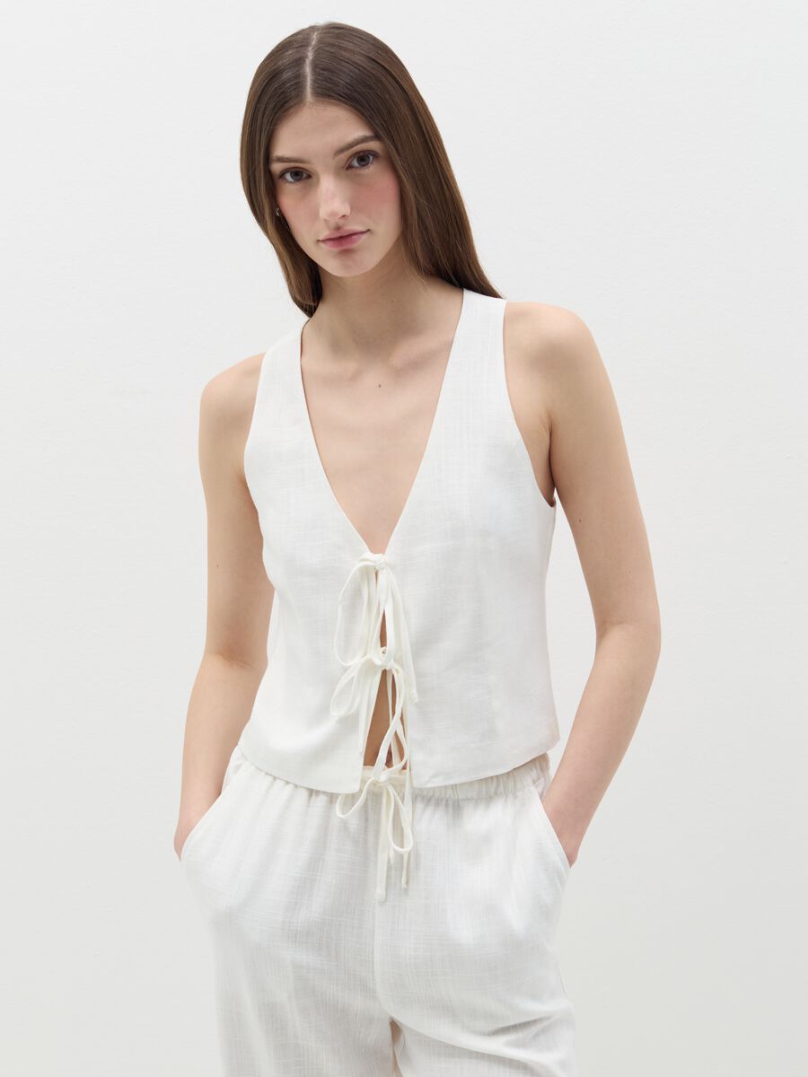 White linen gilet with laces_0