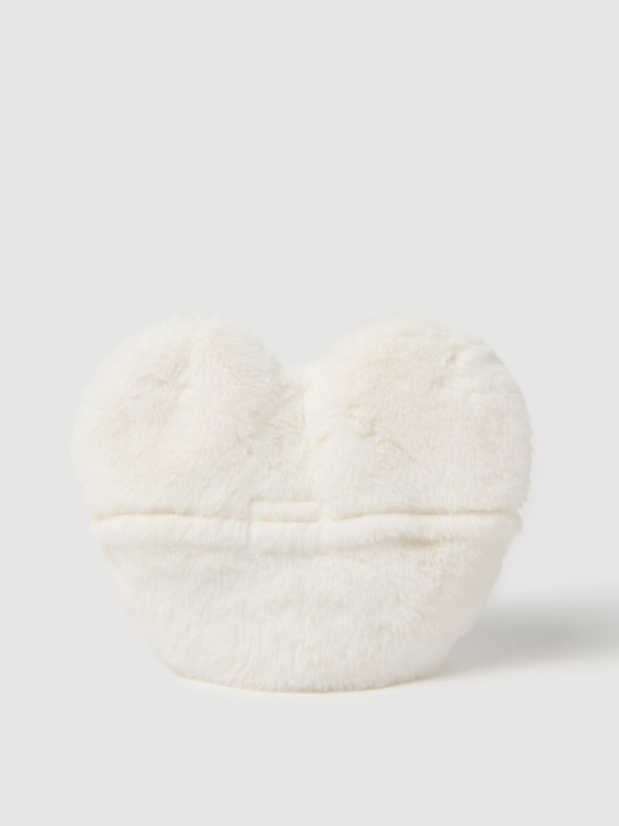 White decorative cushion_1
