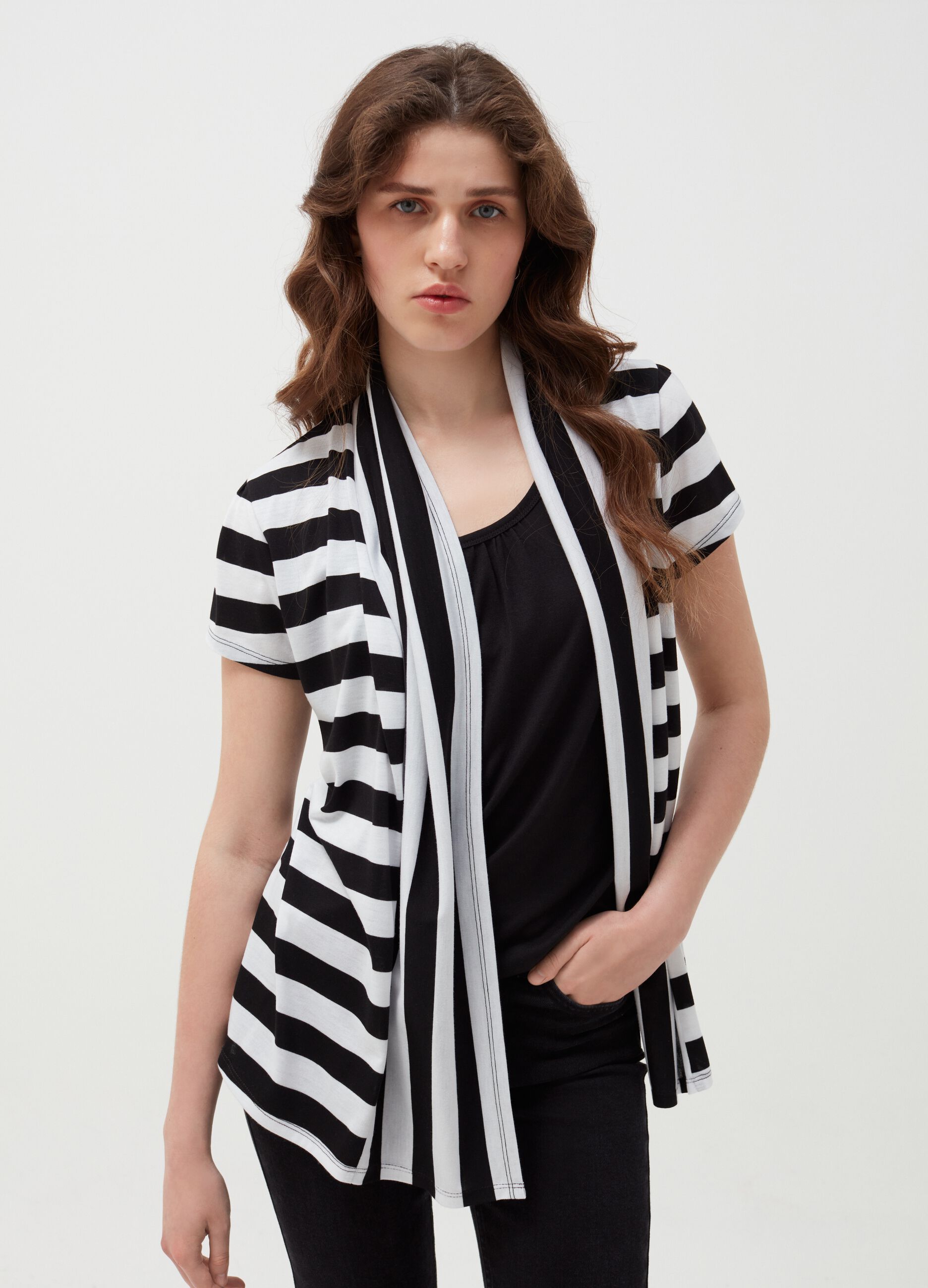 Open T-shirt with stripes
