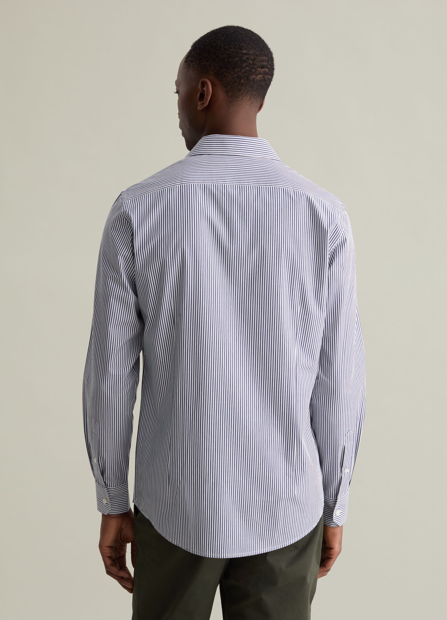 Slim-fit easy-iron shirt with stripes