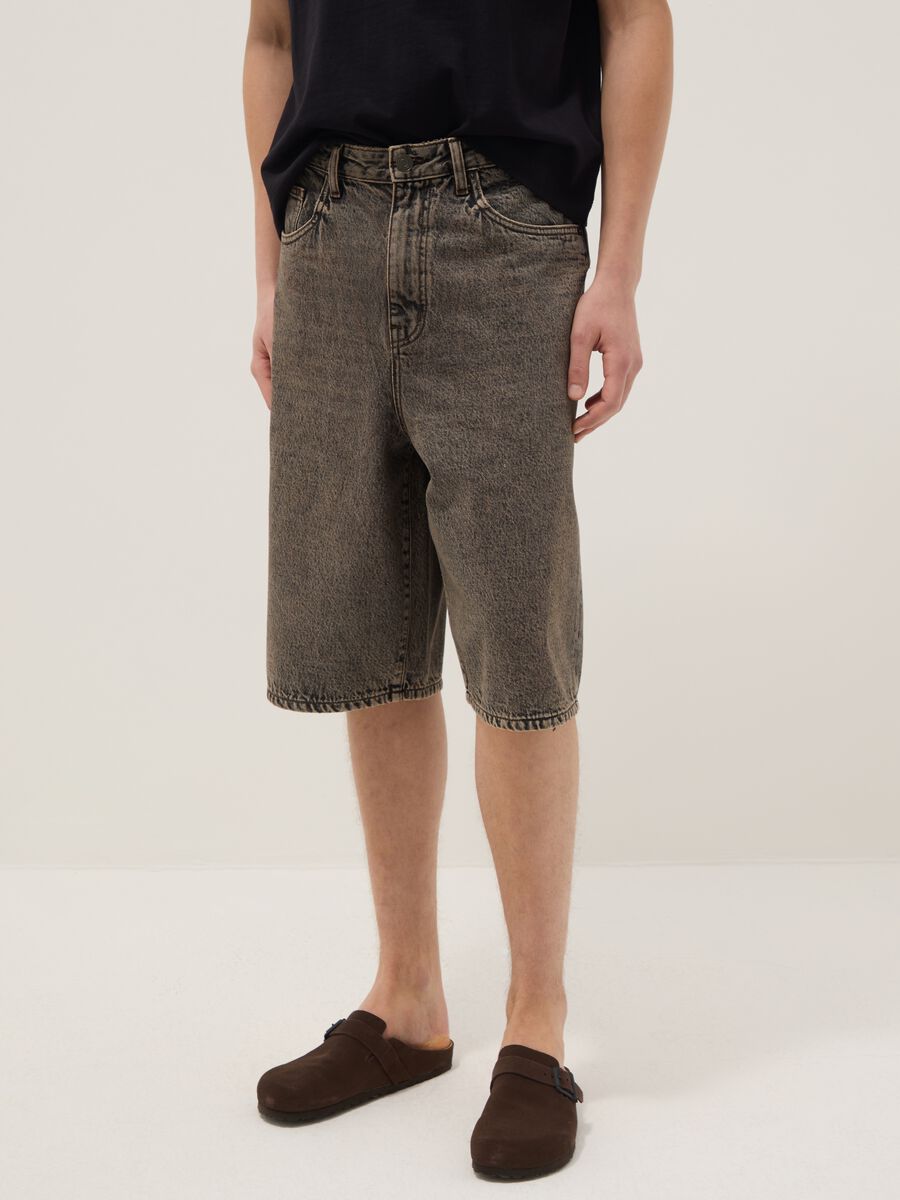 Brown slim-fit denim cotton shorts_1
