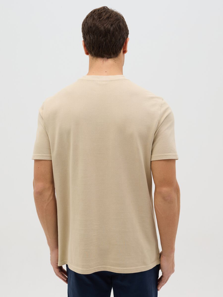 Beige T-shirt in cotton with pocket_2