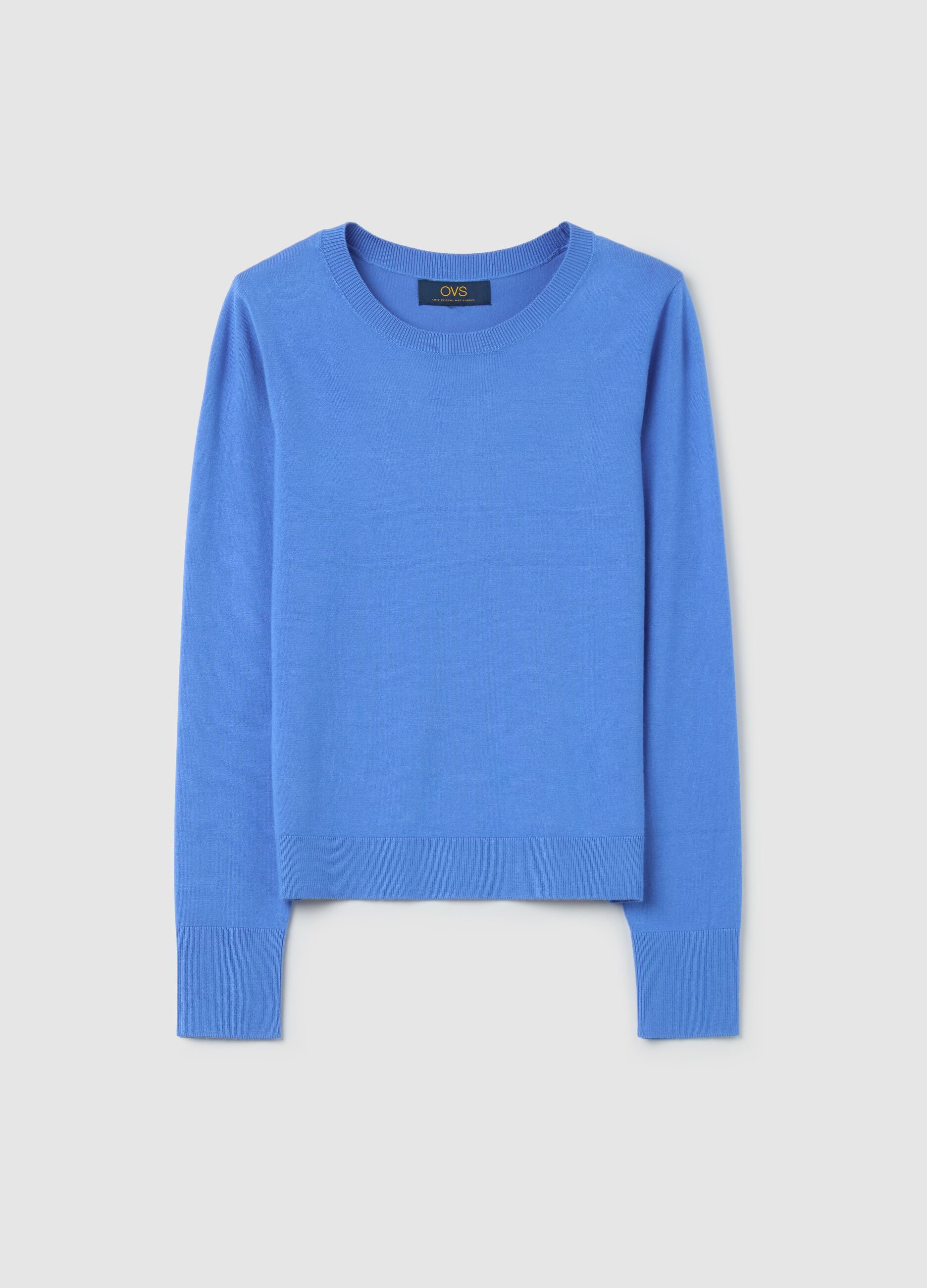Top with round neck and long sleeves